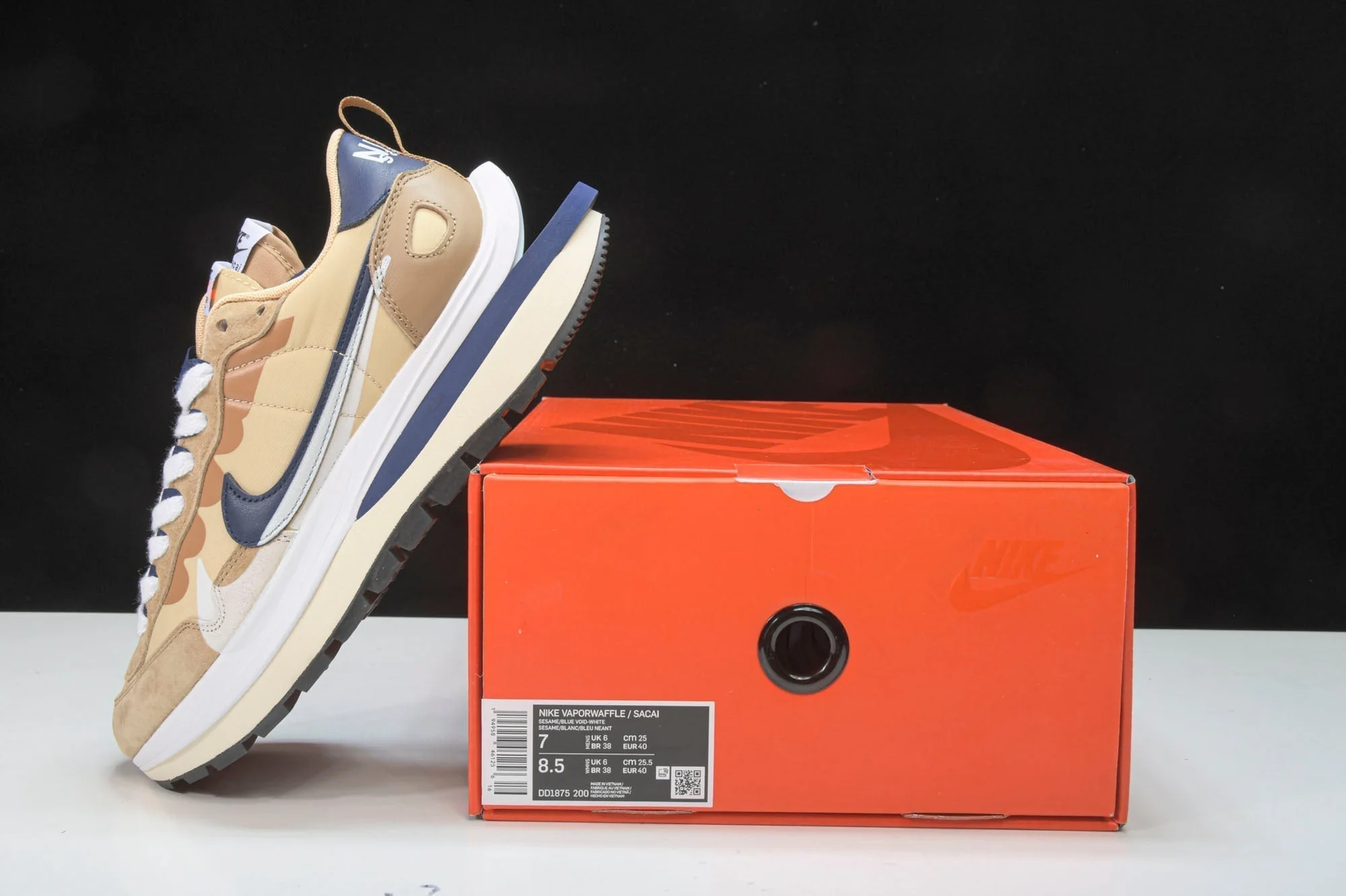 Sacai VaporWaffle 'Sesame'