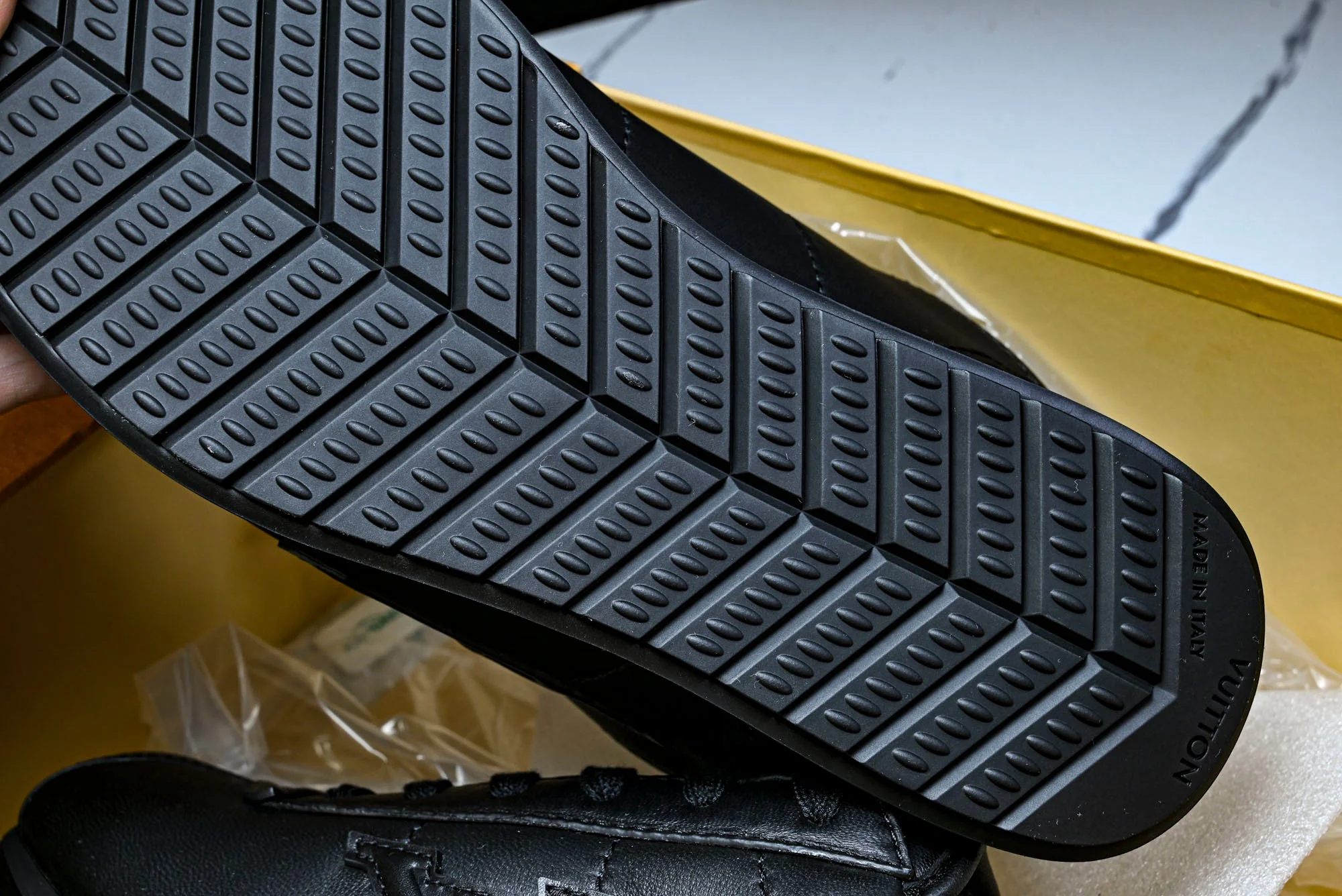 Louis Vuittоп Buttersoft 'Black'