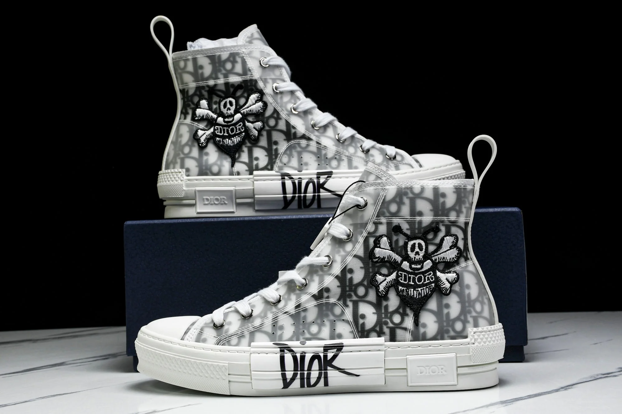 D1or B23 High x Shawn Stussy 'Bee Embroidery Patch'