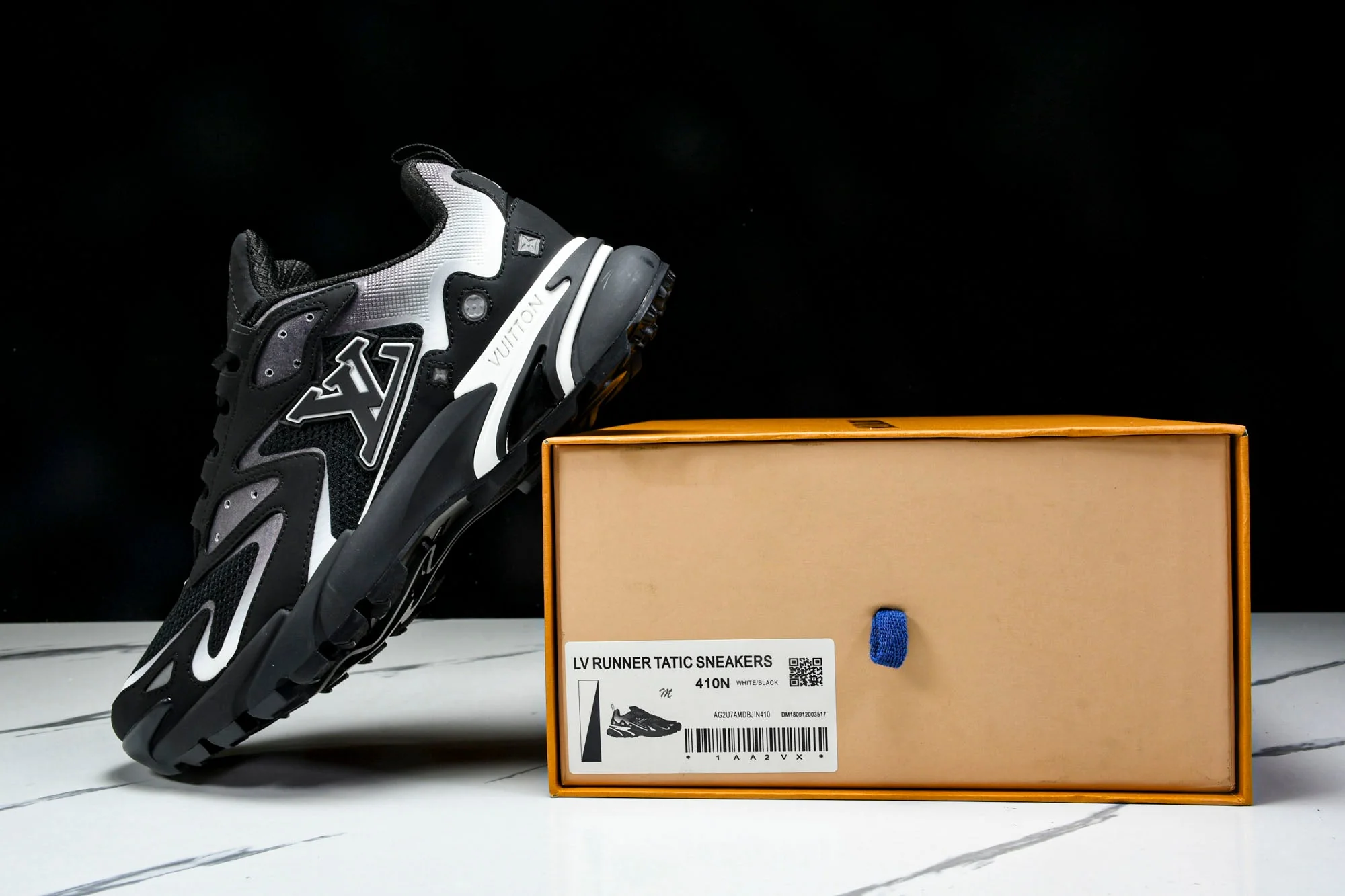 Louis Vuittоп Runner Tatic Sneaker 'Black White'