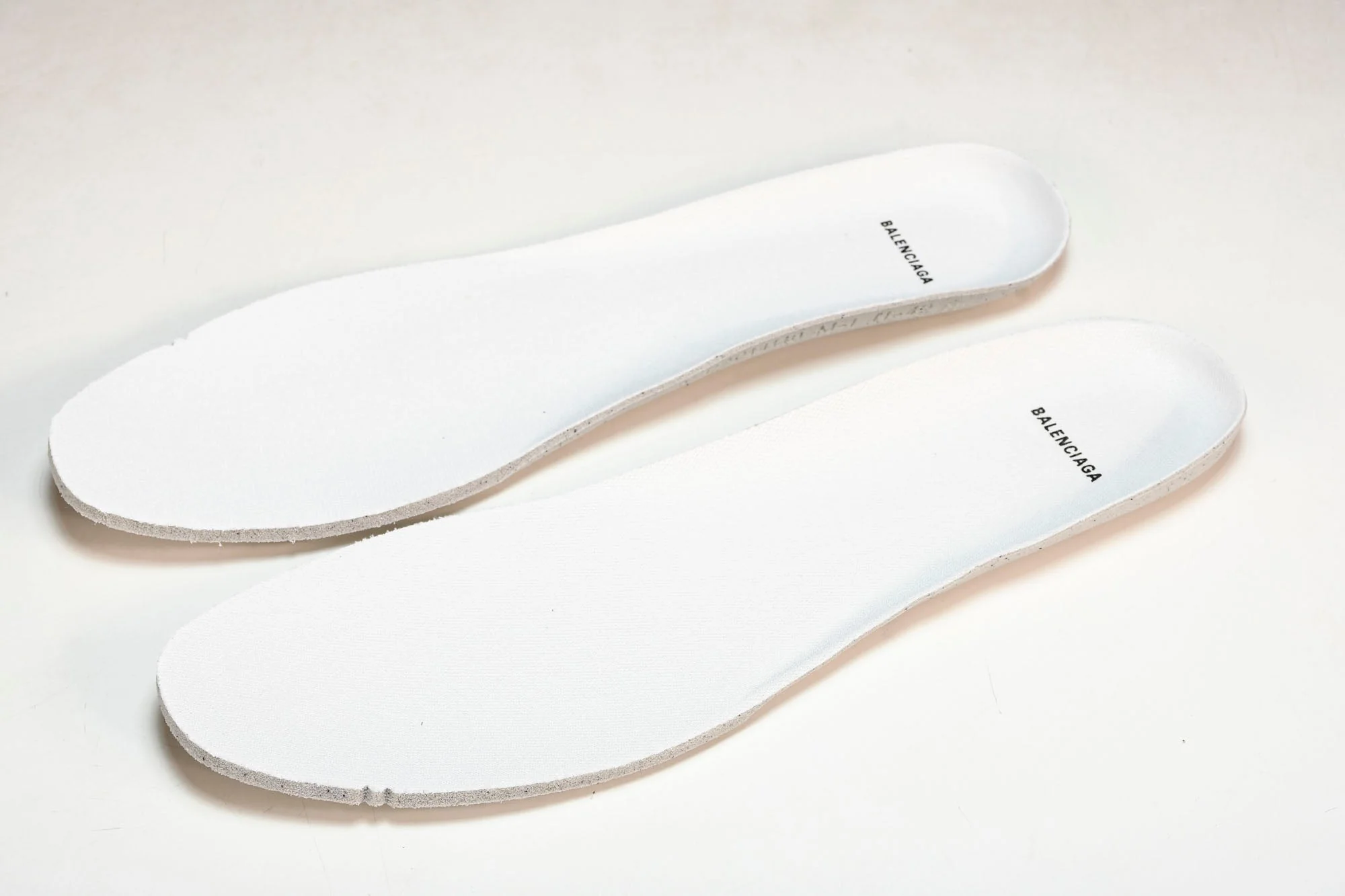 Runner 'White Graffiti'