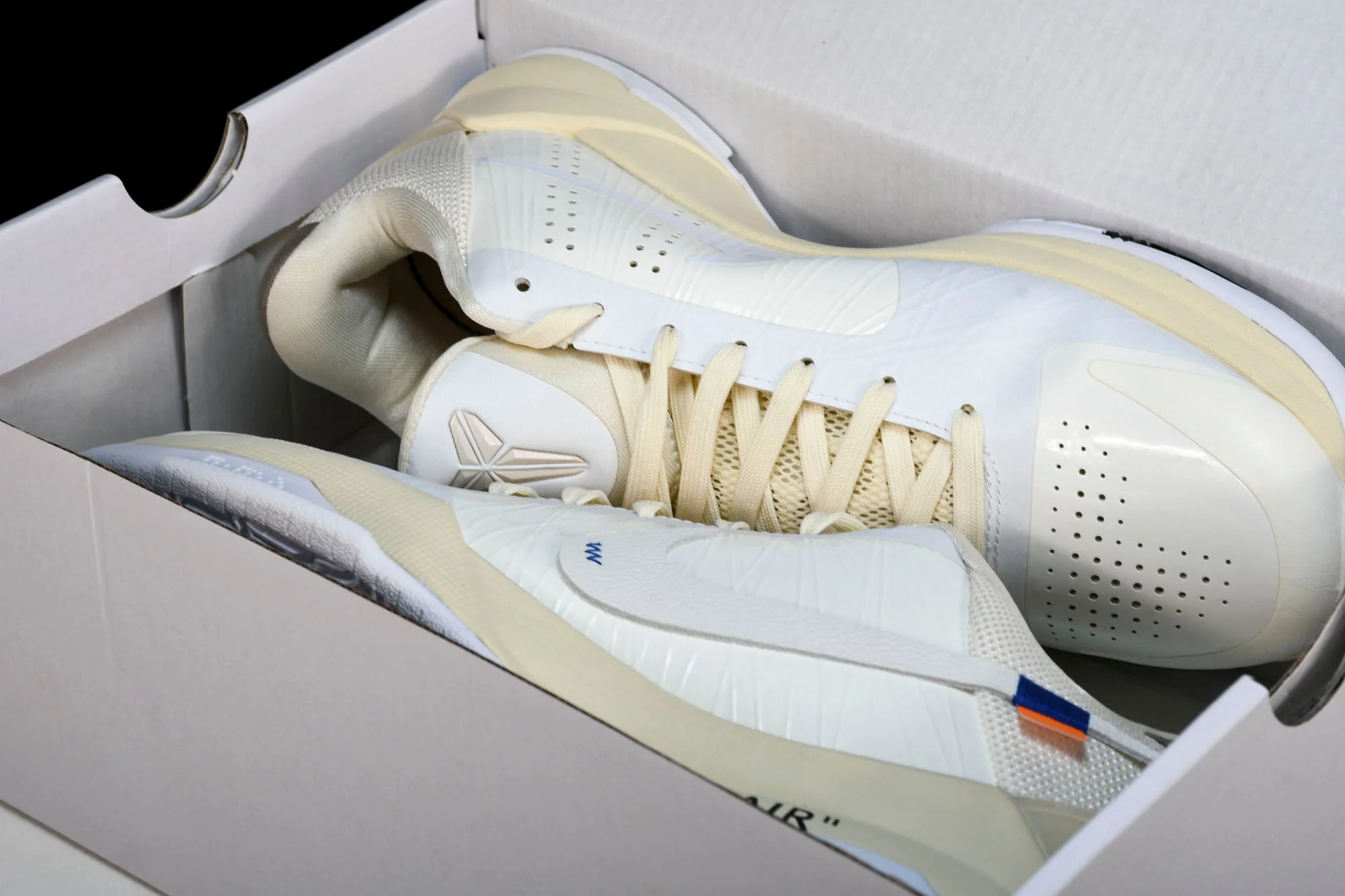 Kobe 5 Protro x Off-White 'White' (Unreleased PE)
