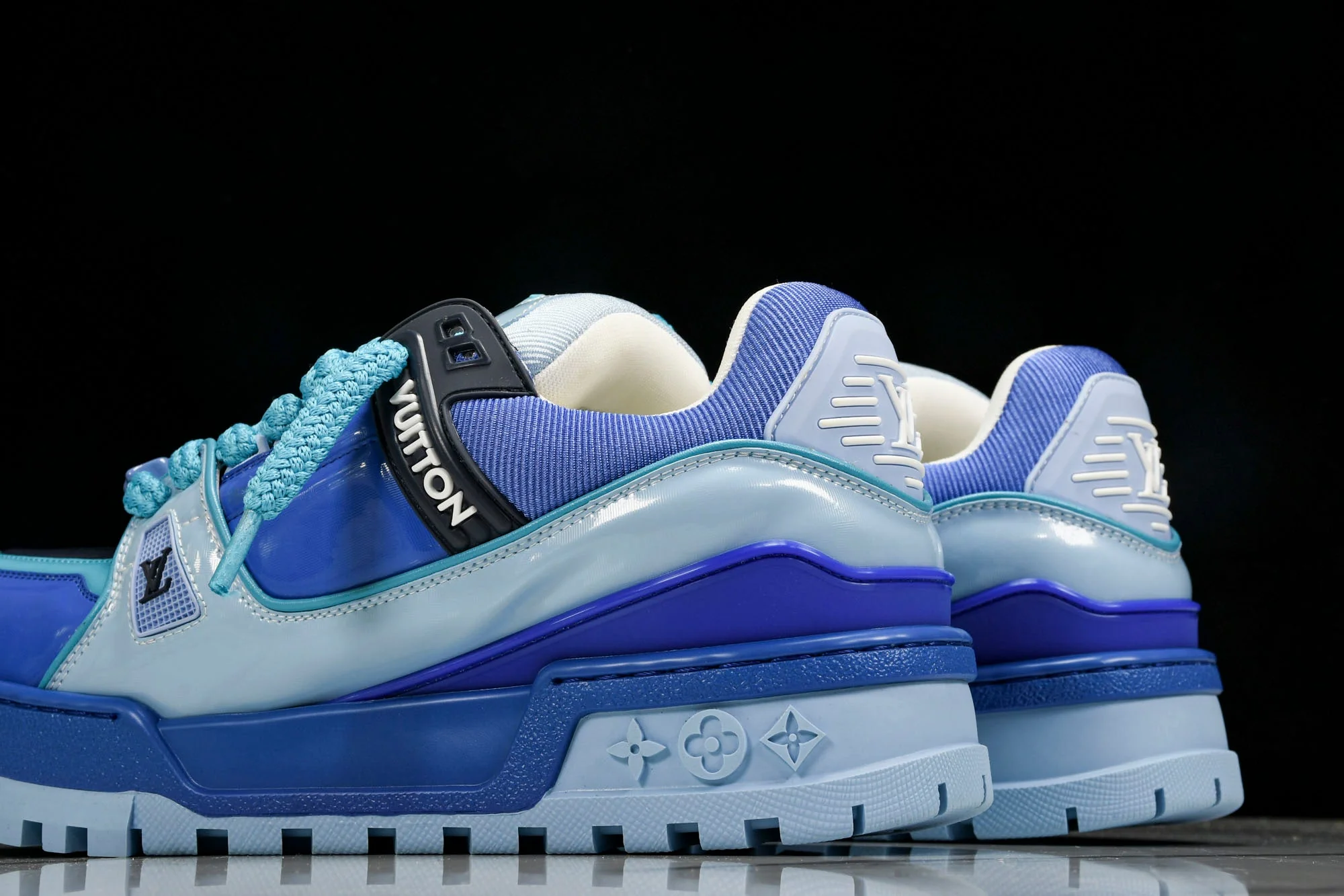 Louis Vuittоп Trainer Maxi 'Blue'