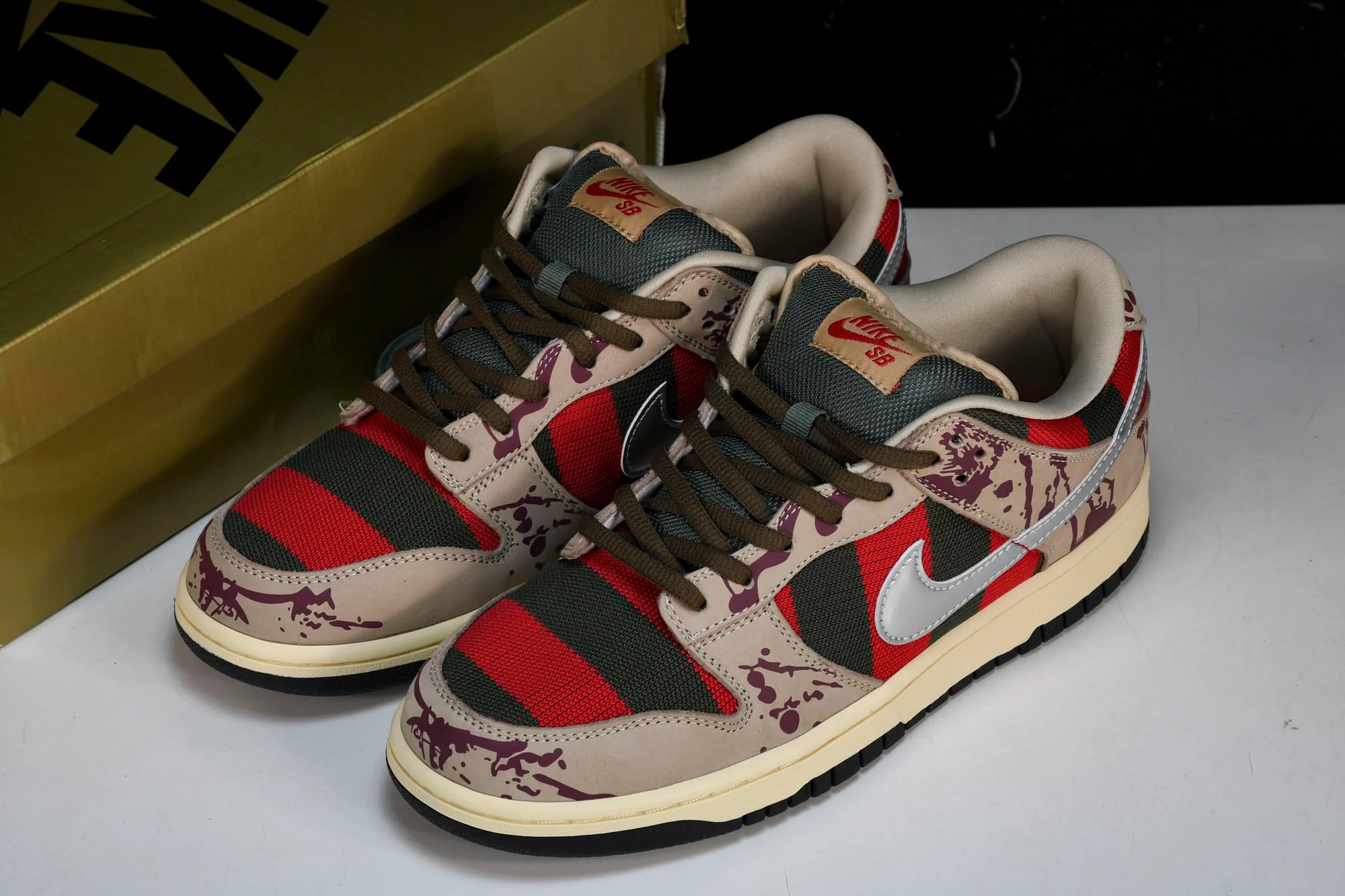 SB Dnk Low 'Freddy Krueger'