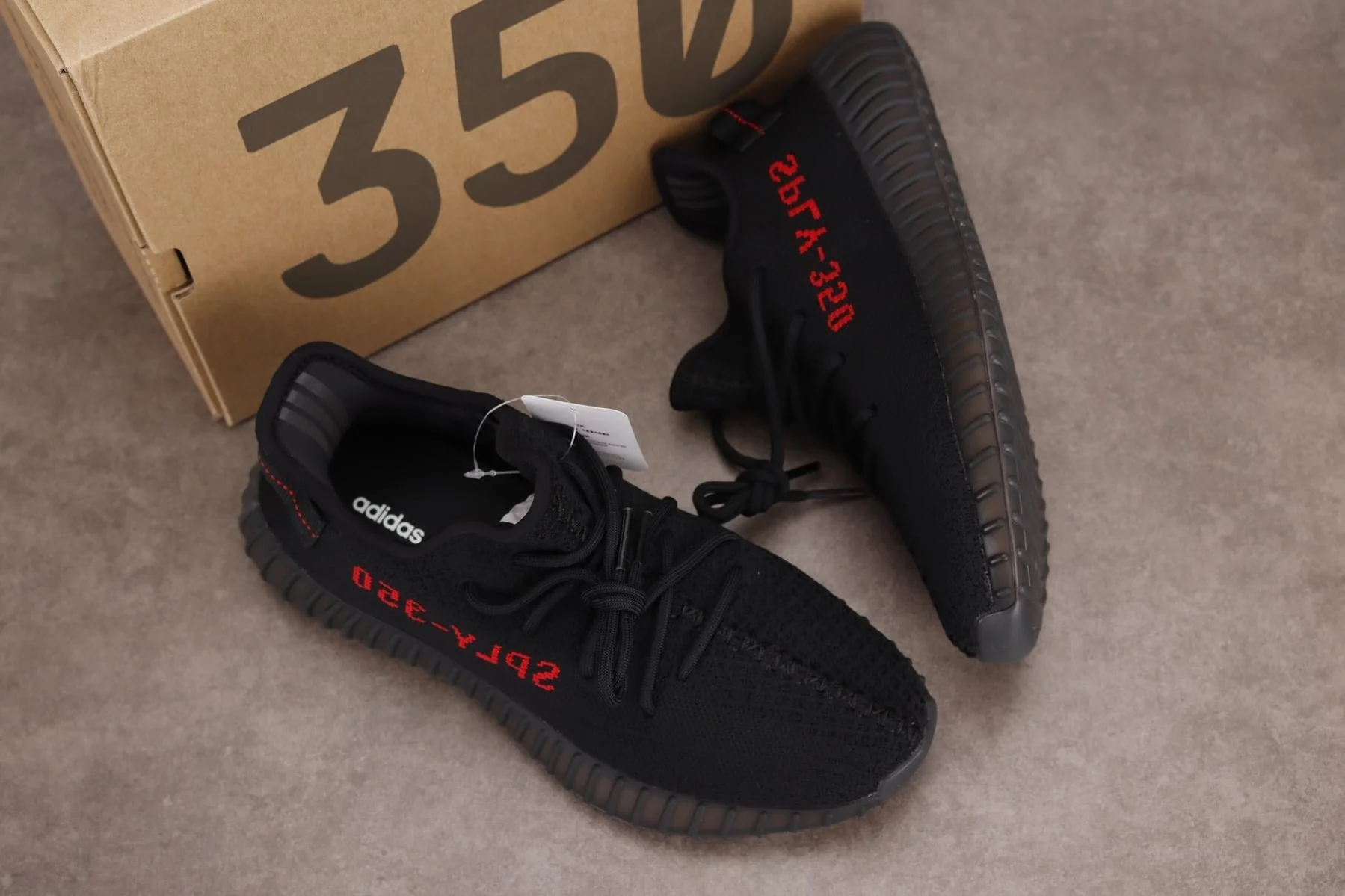 Yzy Boost 350 v2 Black Red 