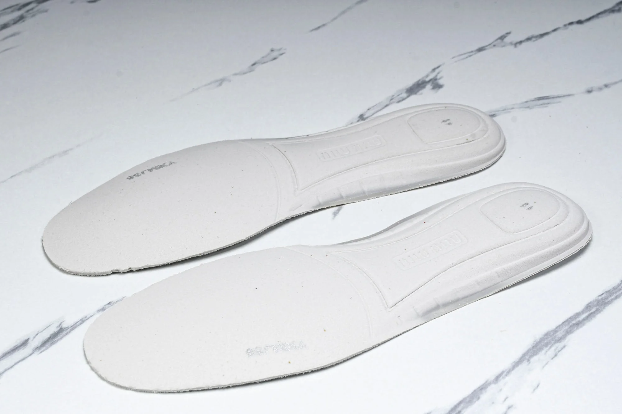 NB 530 x Miu Miu 'Ecru'