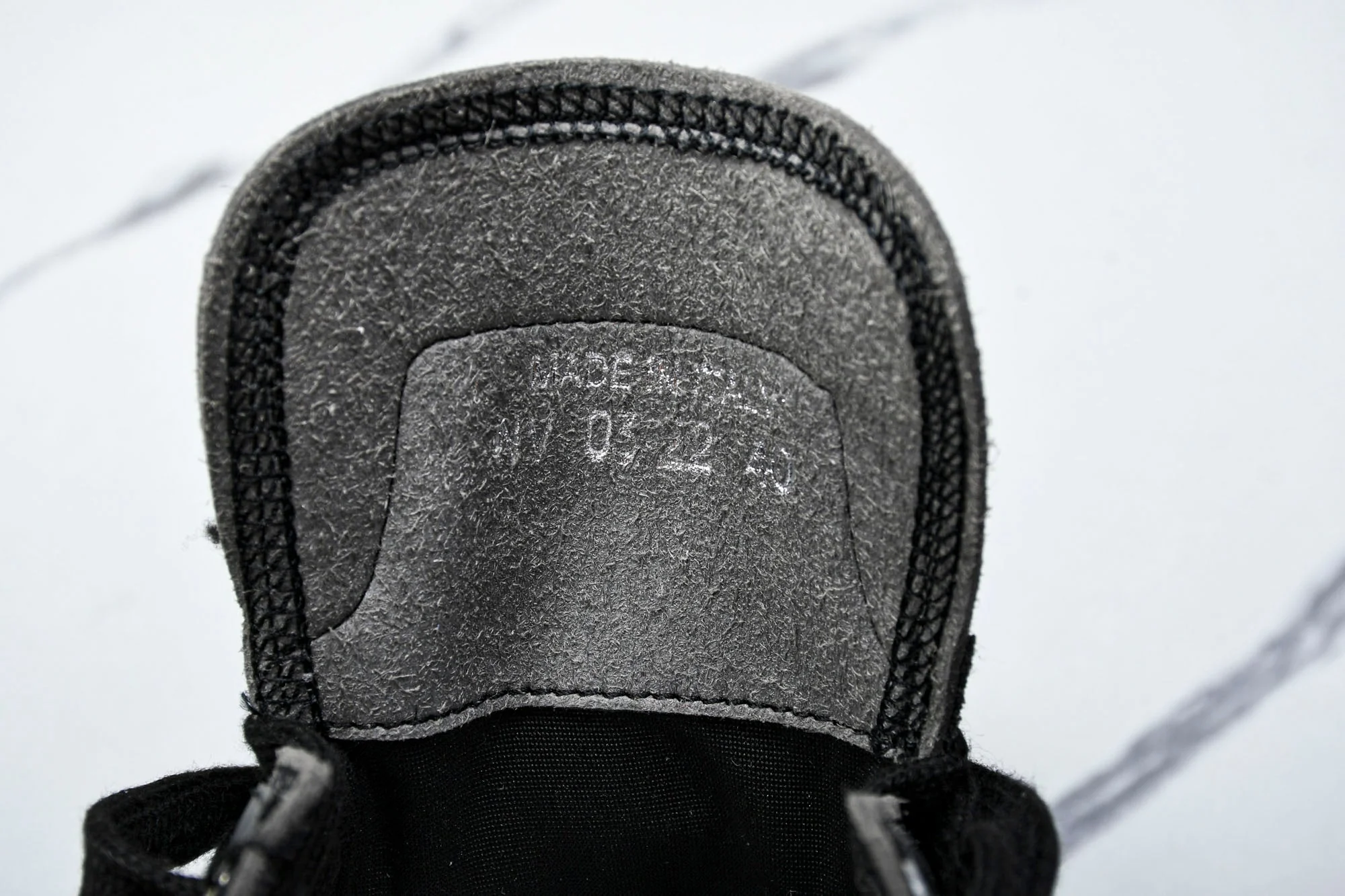 D1or B23 Low 'Oblique Black'