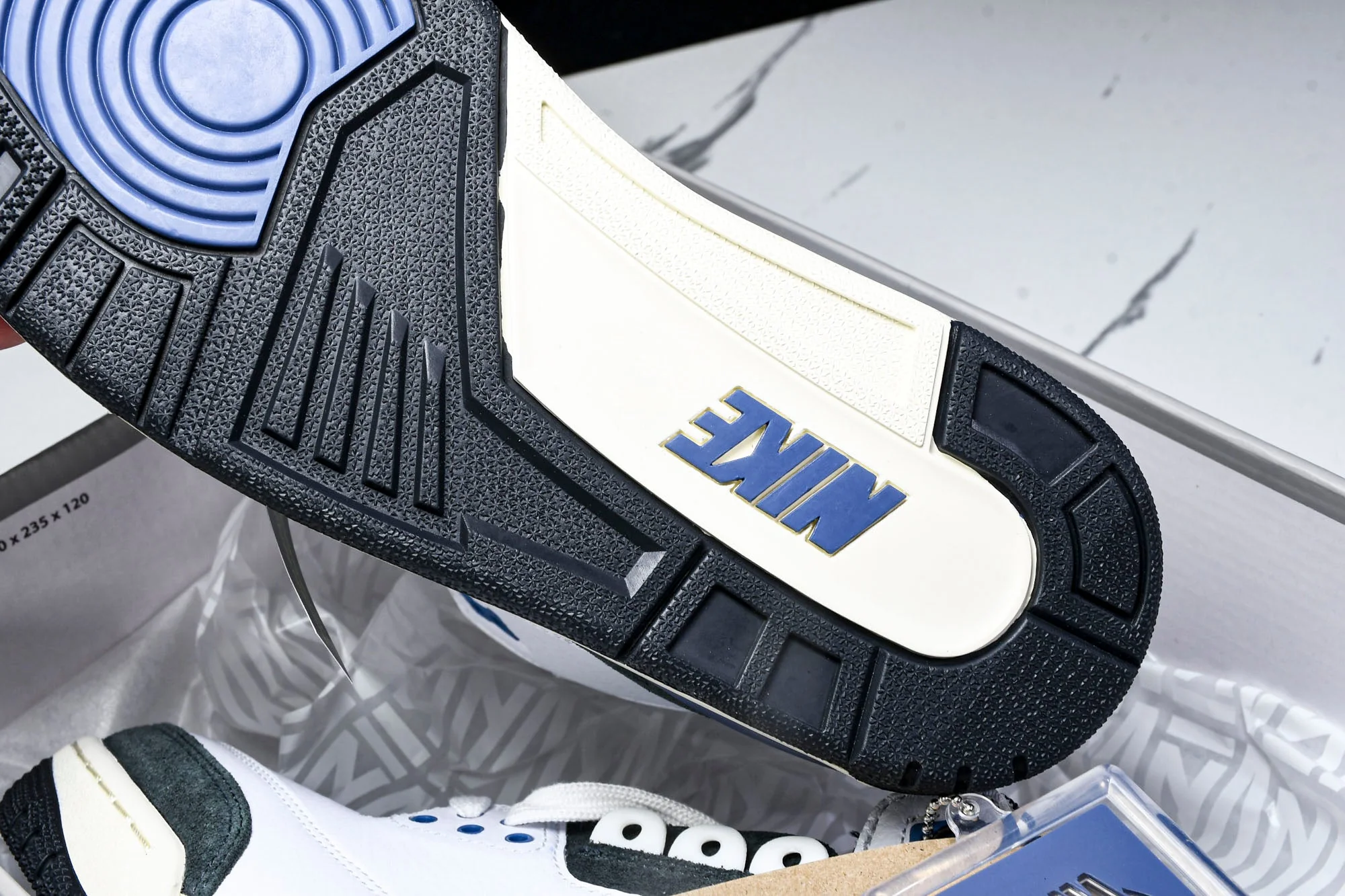 AJ3 Retro OG x A Ma Maniere 'Diffused Blue'