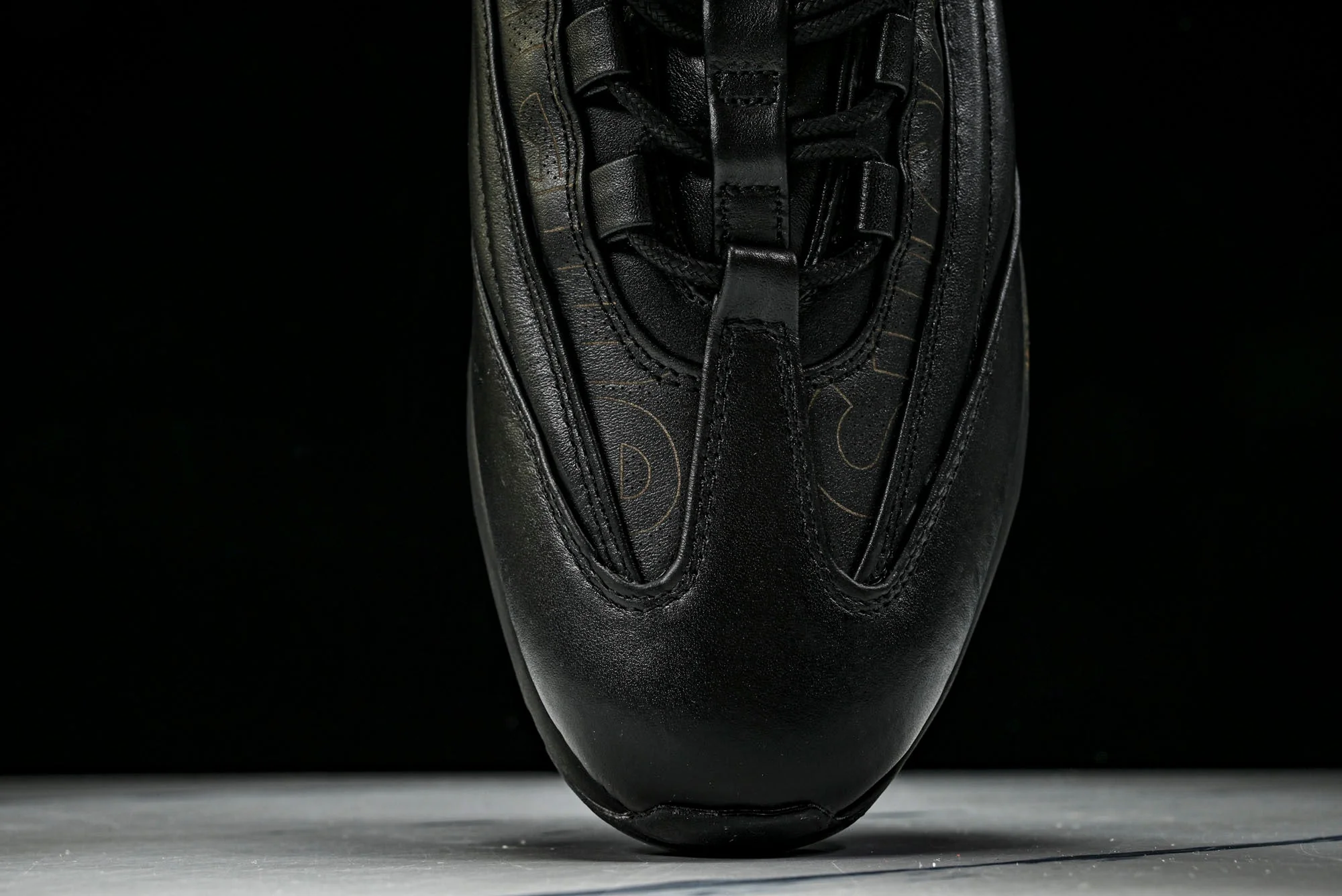 Supreme x AM95 Lux 'Black'