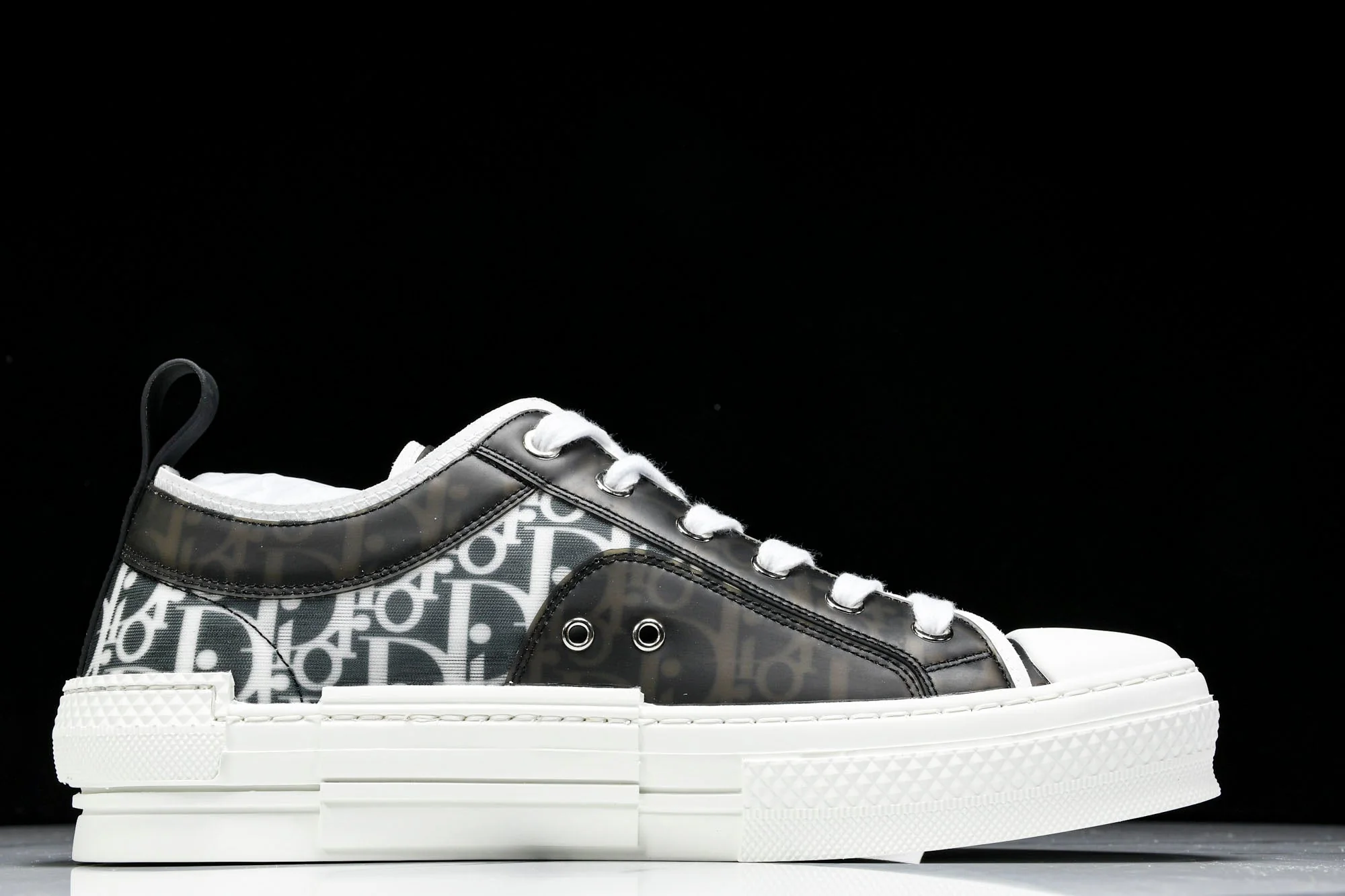 D1or B23 Low 'Oblique Black White'