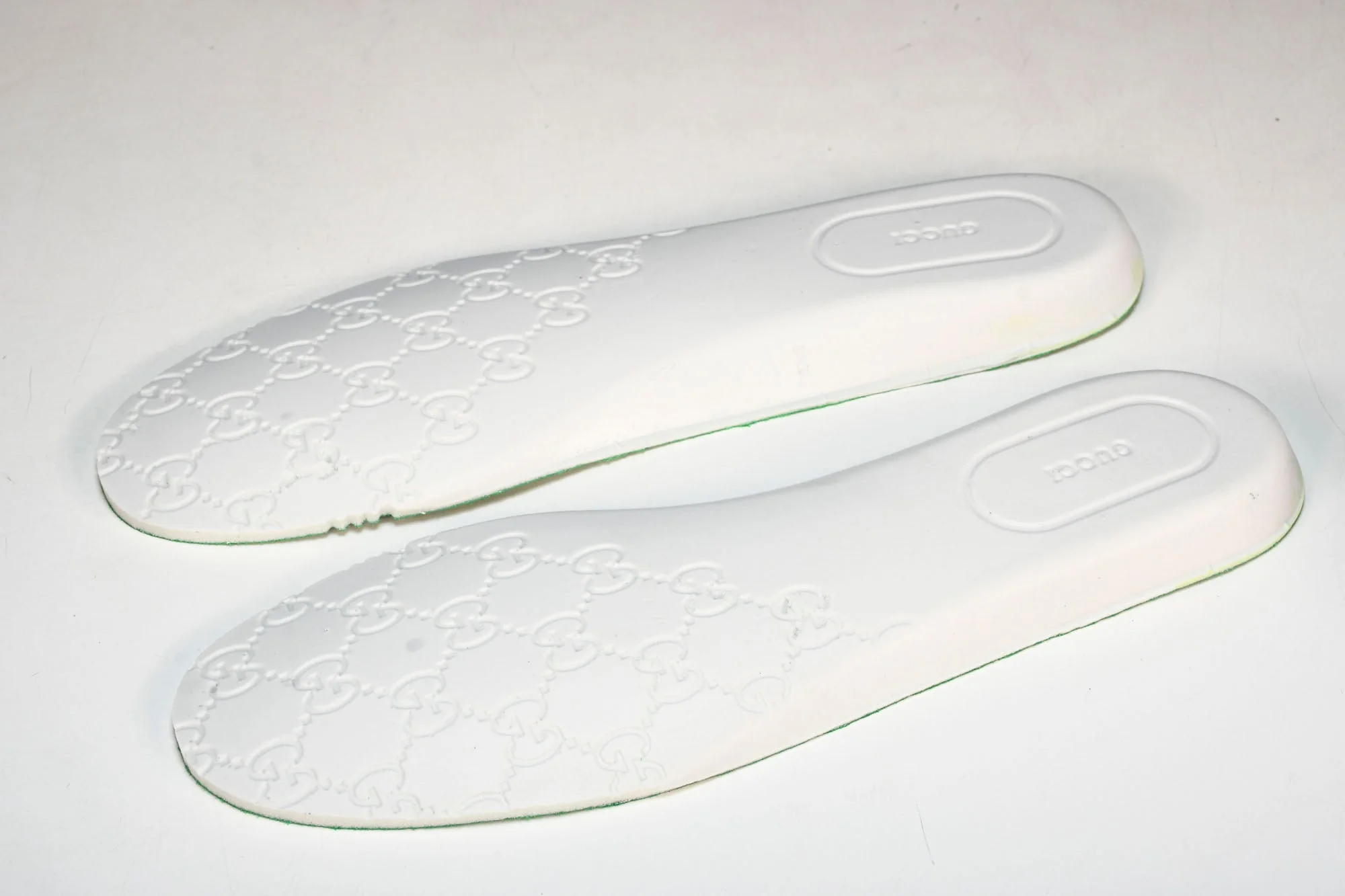 Guссi MAC80 'Green White'