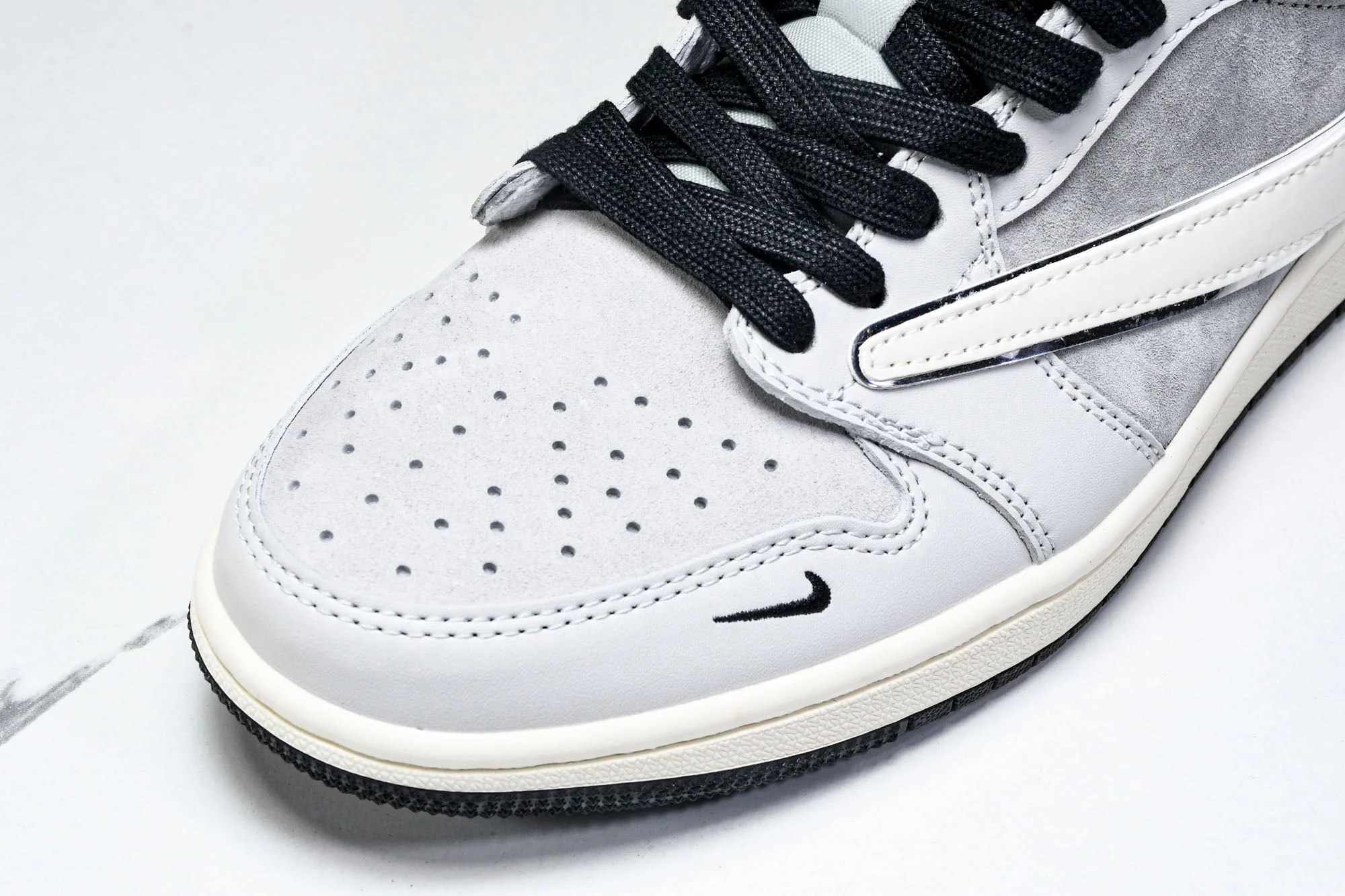 Travis Scott AJ1 Low x Stussy 'Silver Grey' (Custom)