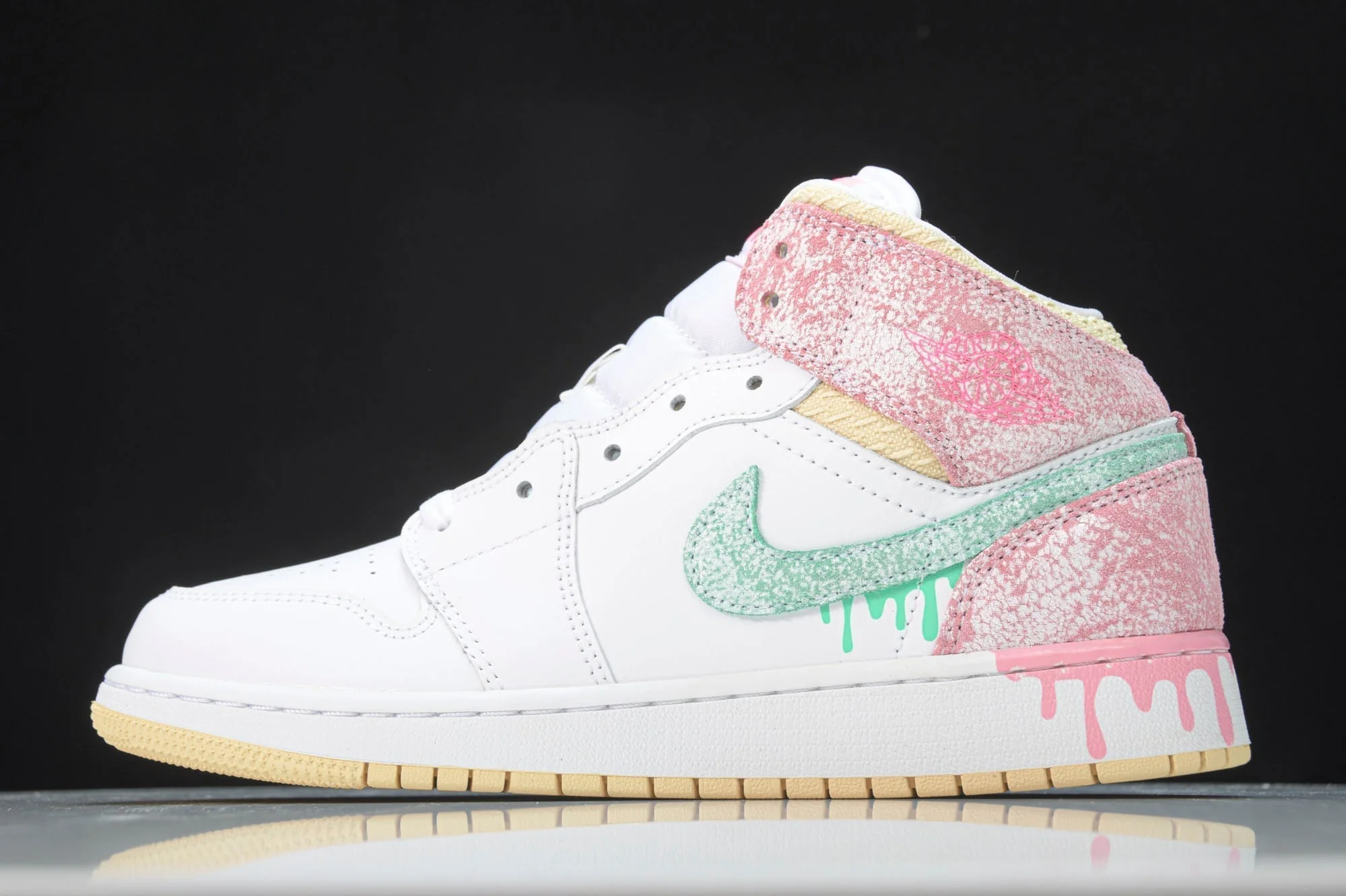 AJ1 Mid SE GS 'Ice Cream'