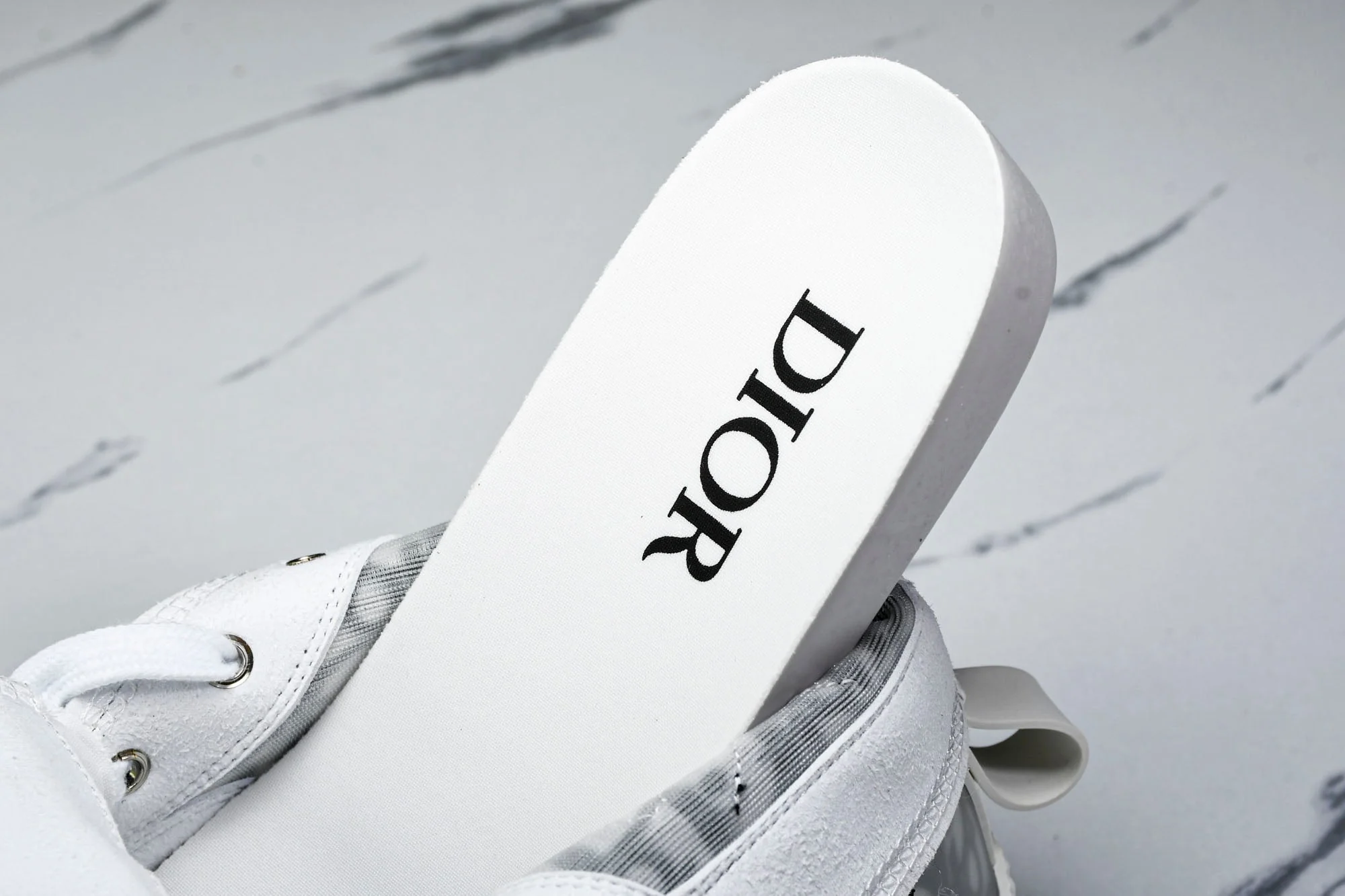 D1or B23 High x Shawn Stussy 'Bee Embroidery Patch'