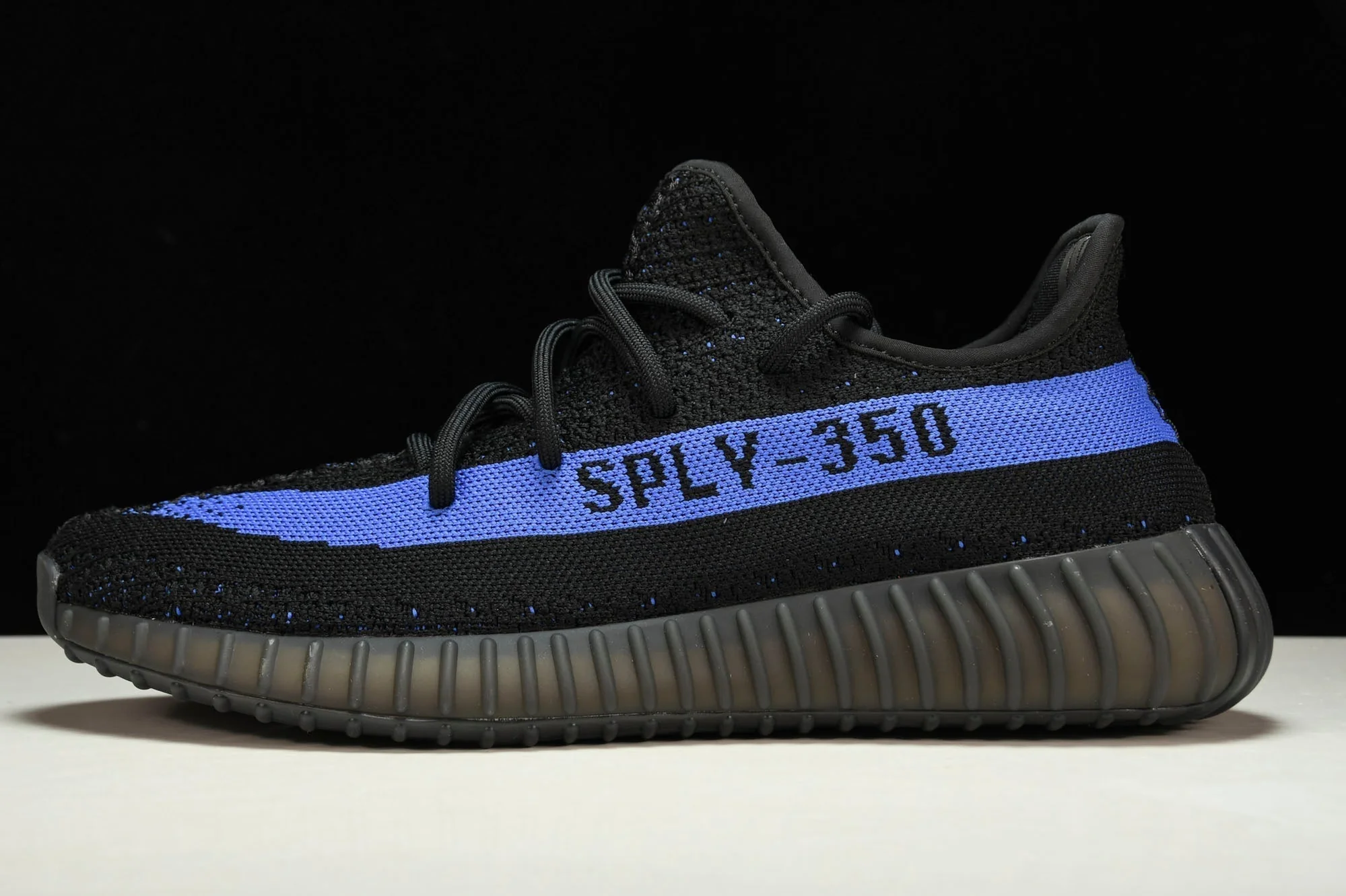 Yzy Boost 350 v2 'Dazzling Blue'