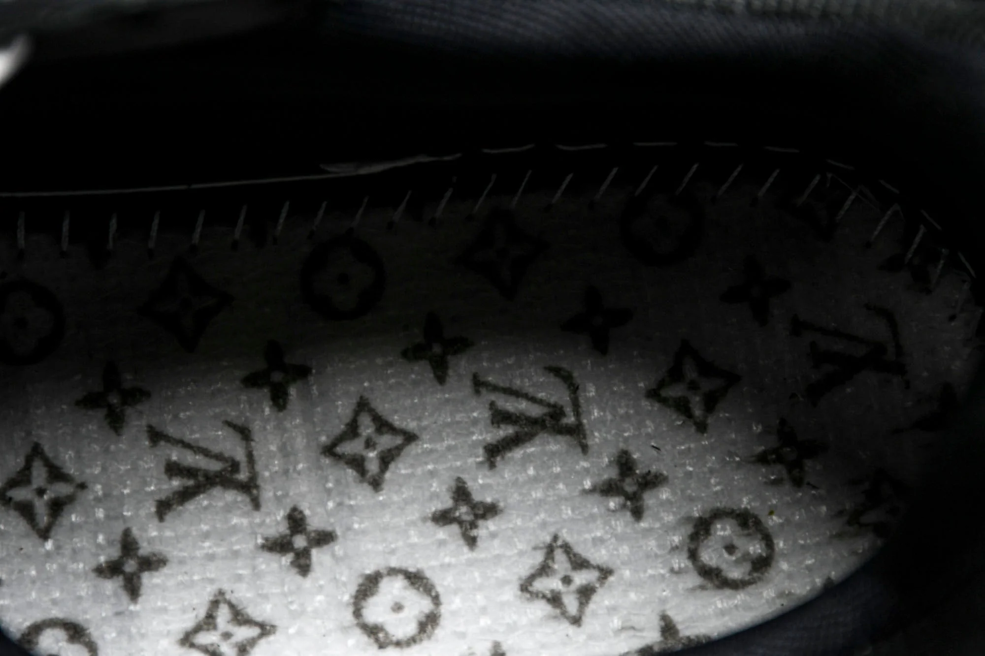 Louis Vuittоп Trainer Low 'Black'