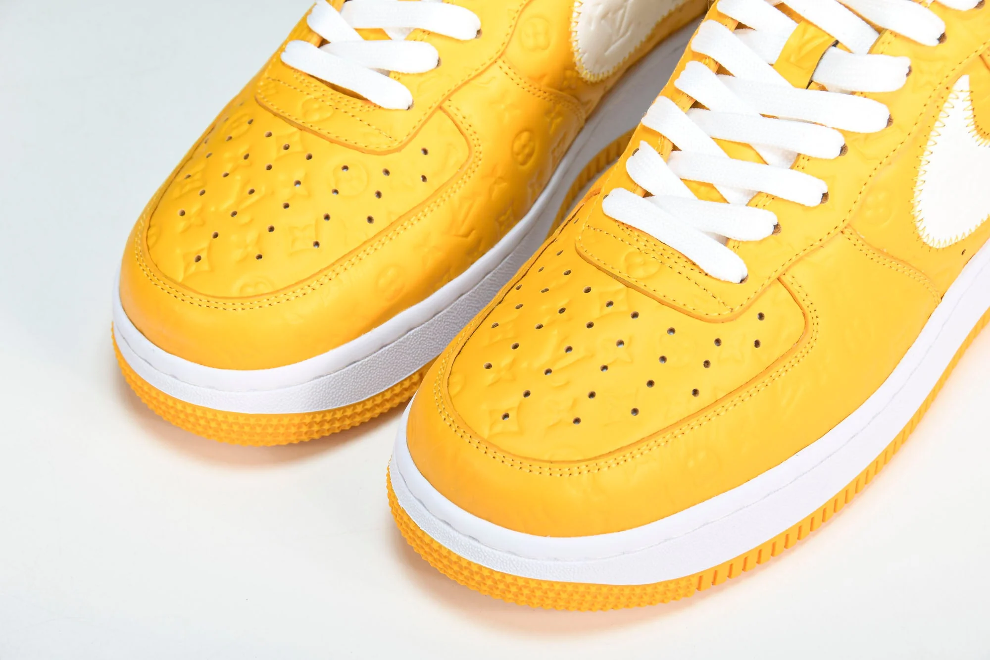Louis Vuittоп x AF1 by Virgil Abloh 'Yellow'
