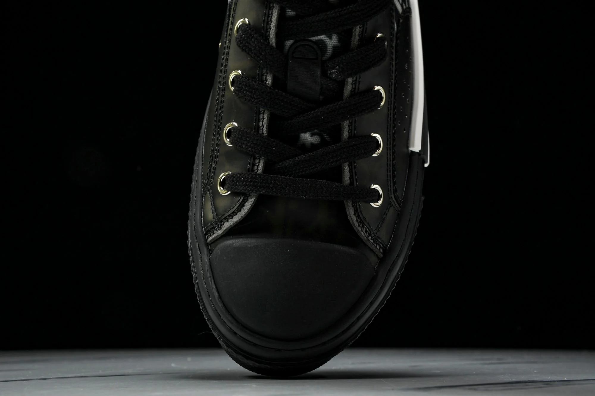 D1or B23 Low 'Oblique Black'