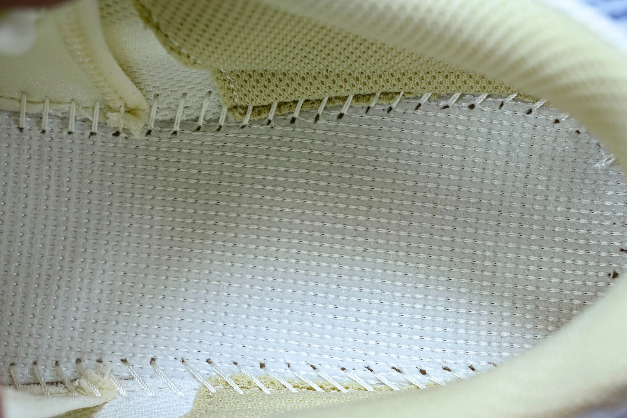 Salomon x Maison Margiela XT-MM6 'Vanilla Ice'