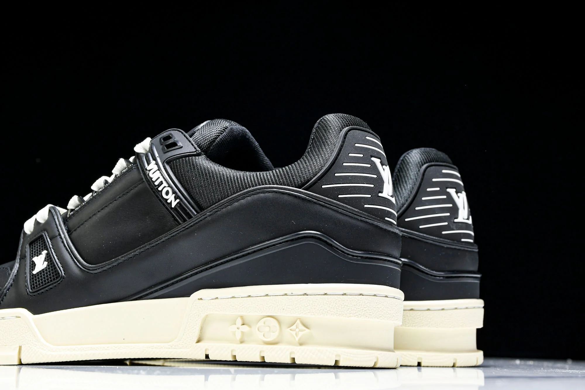 Louis Vuittоп Trainer Low 'Black'