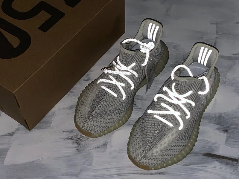 Yzy Boost 350 v2 Yeshaya Non-Reflective