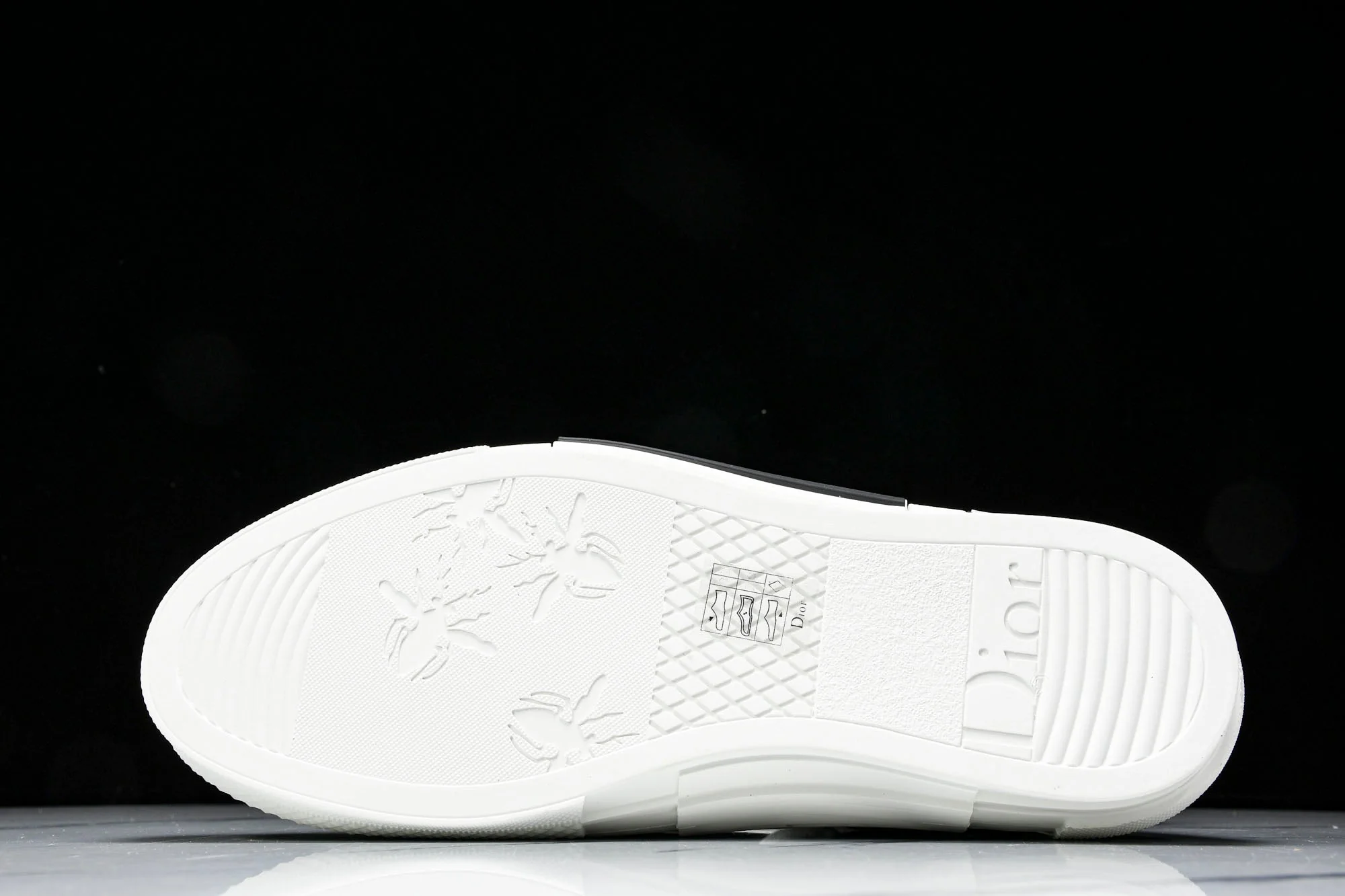 D1or B23 High 'Oblique Black White'