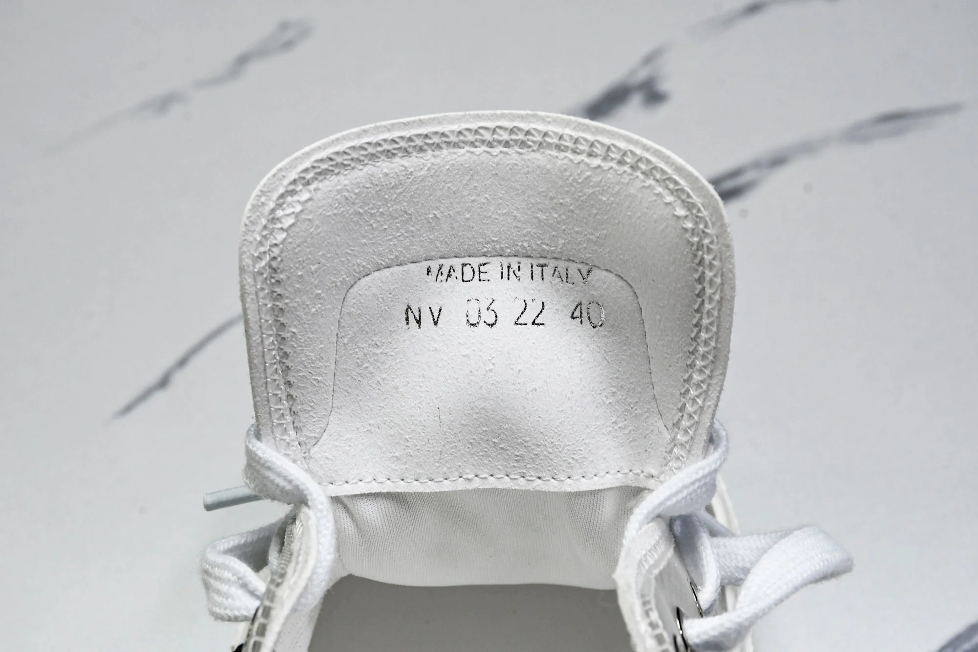 D1or B23 Low 'Newsprint'