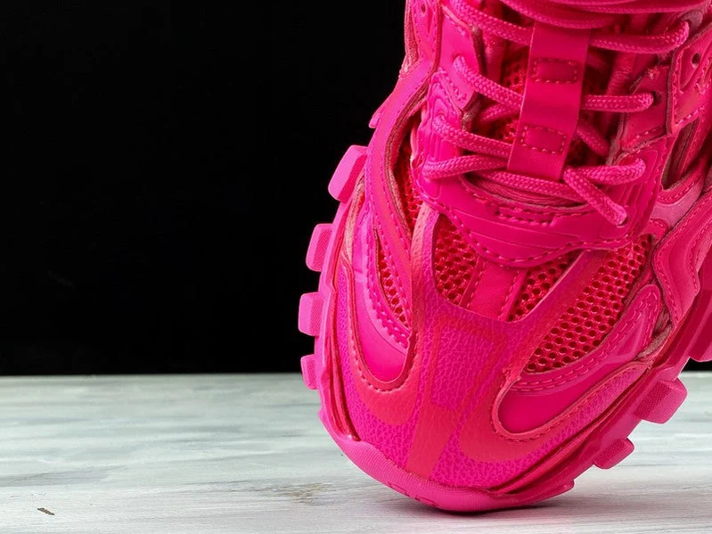 Track 2.0 Trainer 'Fluo Pink'