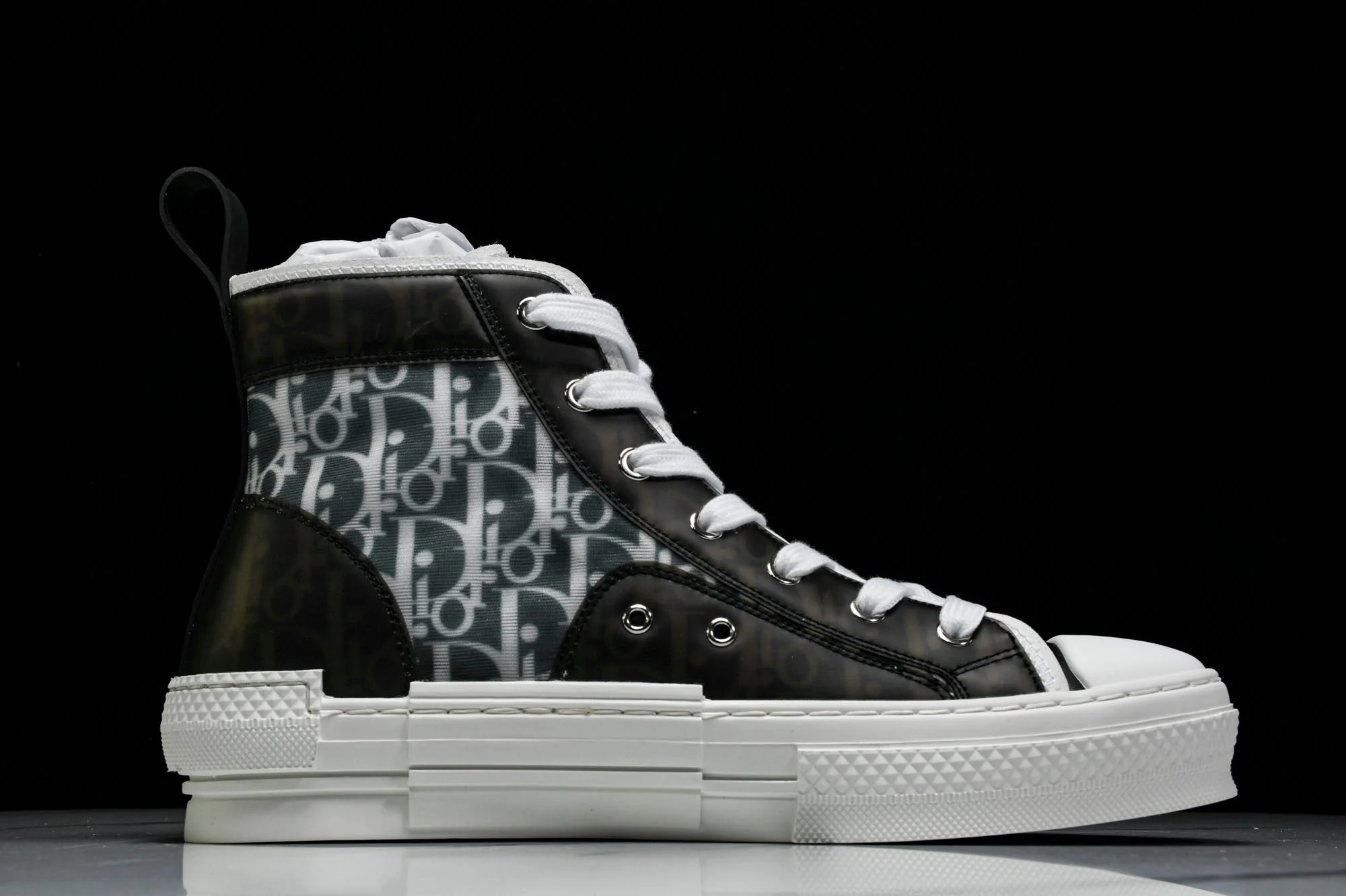 D1or B23 High 'Oblique Black White'