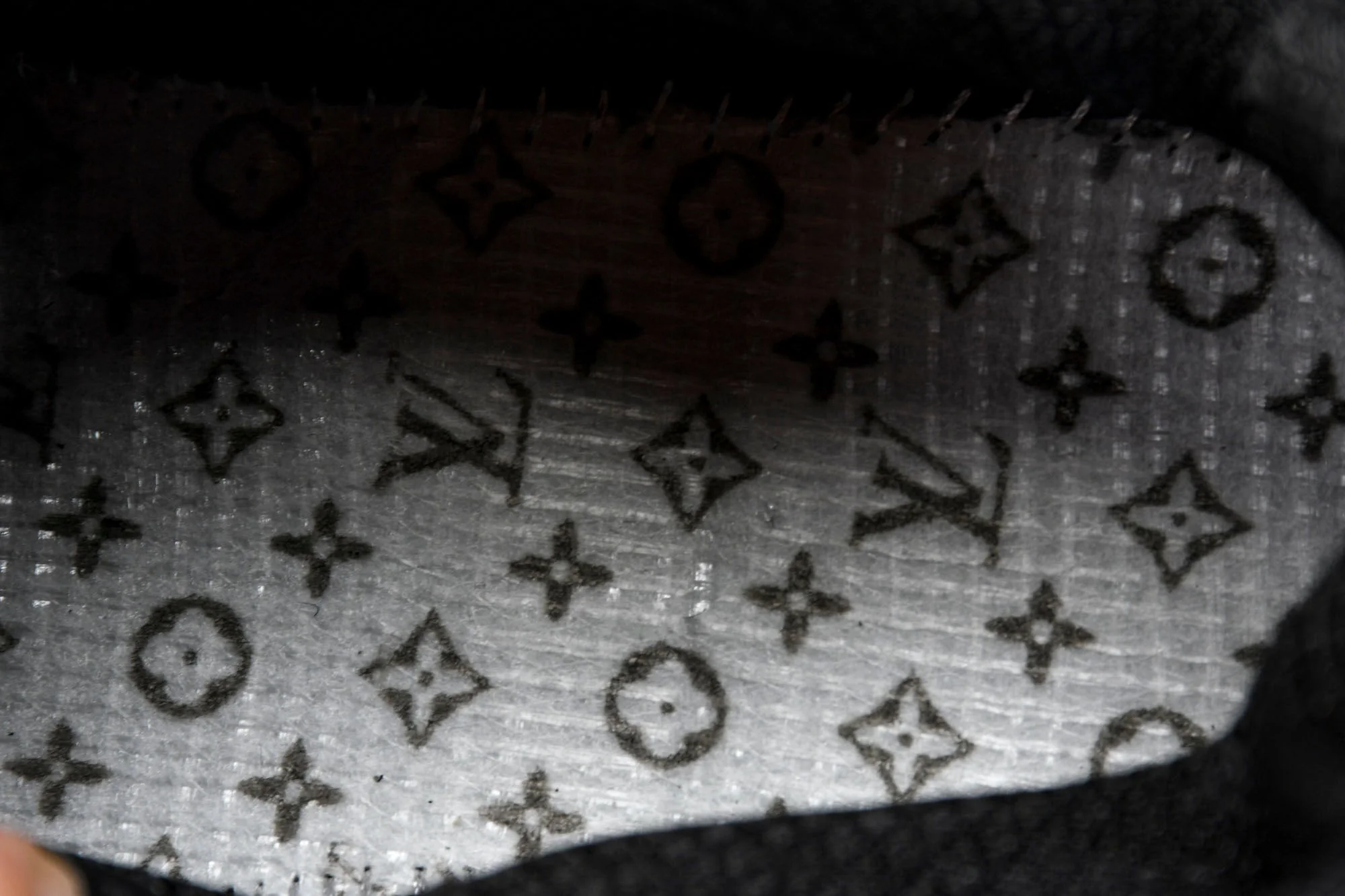 Louis Vuittоп Runner Tatic Sneaker 'Black'