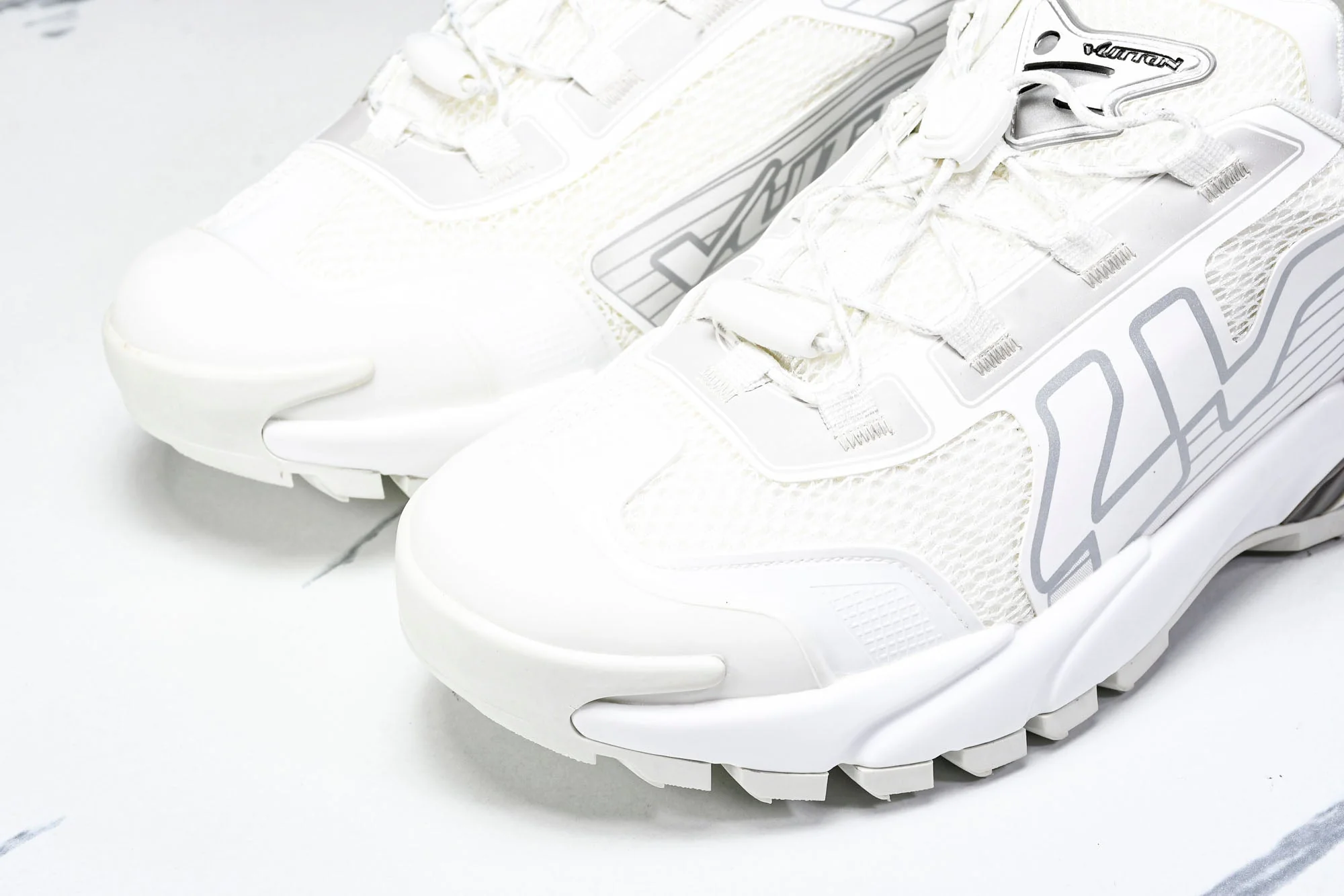 Louis Vuittоп Runner Tatic Sneaker 2.0 'White'