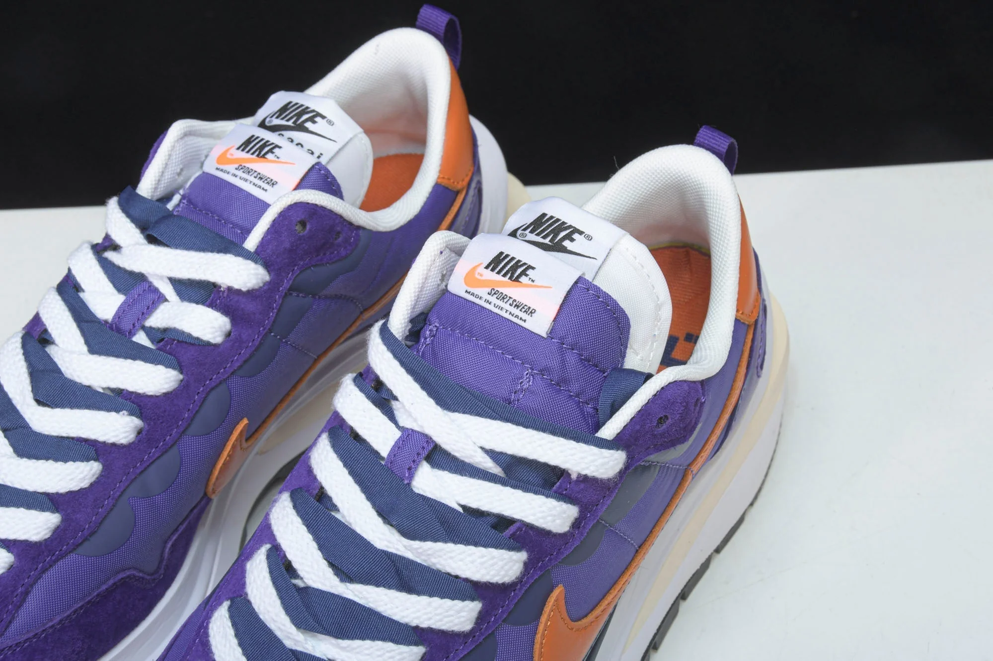 Sacai VaporWaffle 'Dark Iris'