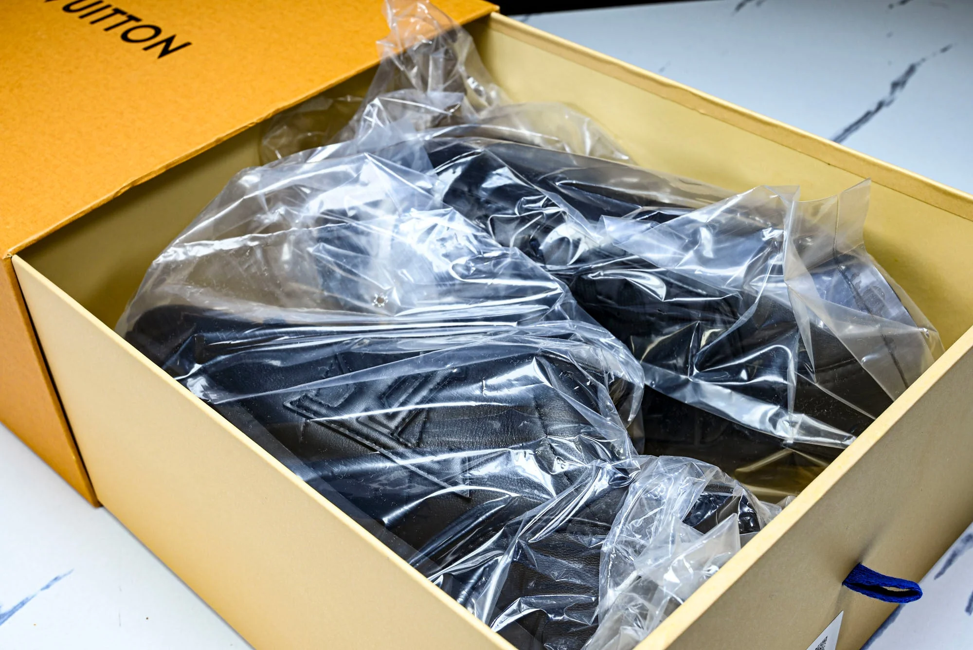 Louis Vuittоп Buttersoft 'Black'