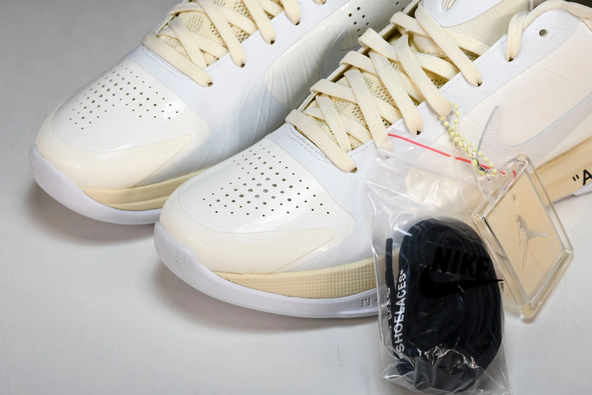 Kobe 5 Protro x Off-White 'White' (Unreleased PE)