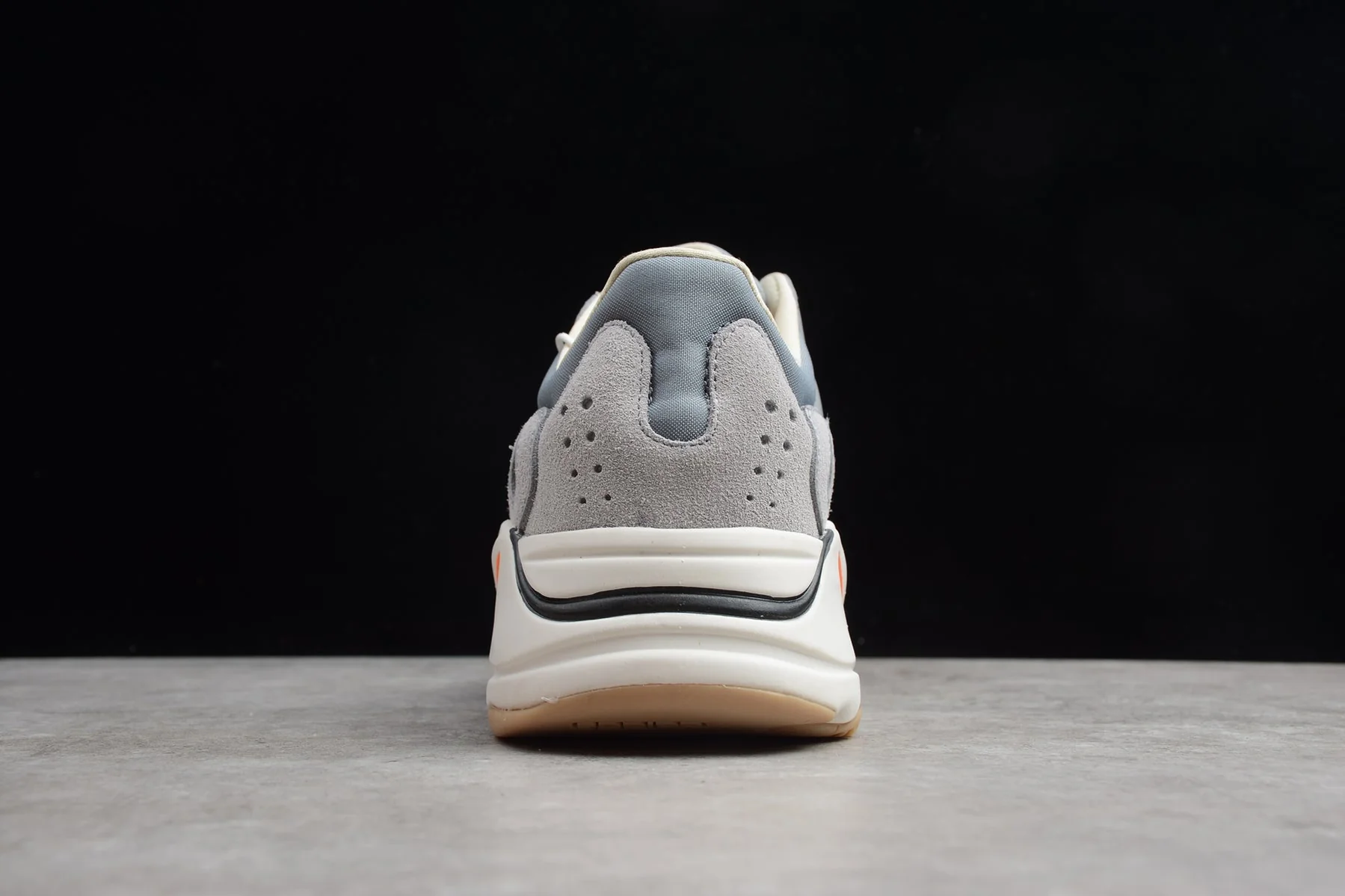 Yzy Boost 700 Magnet