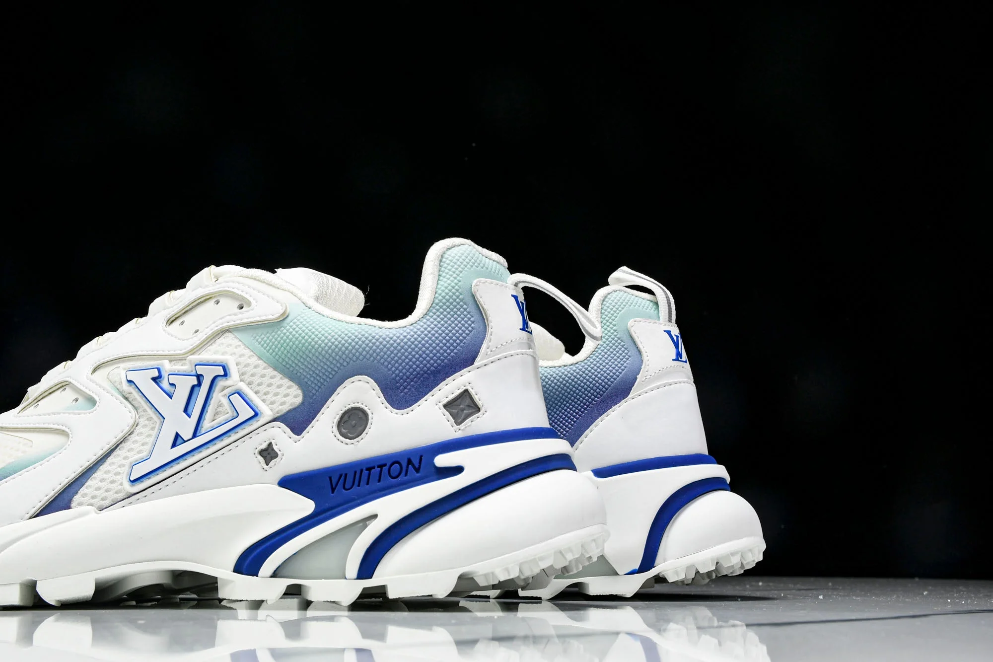 Louis Vuittоп Runner Tatic Sneaker 'White Blue'