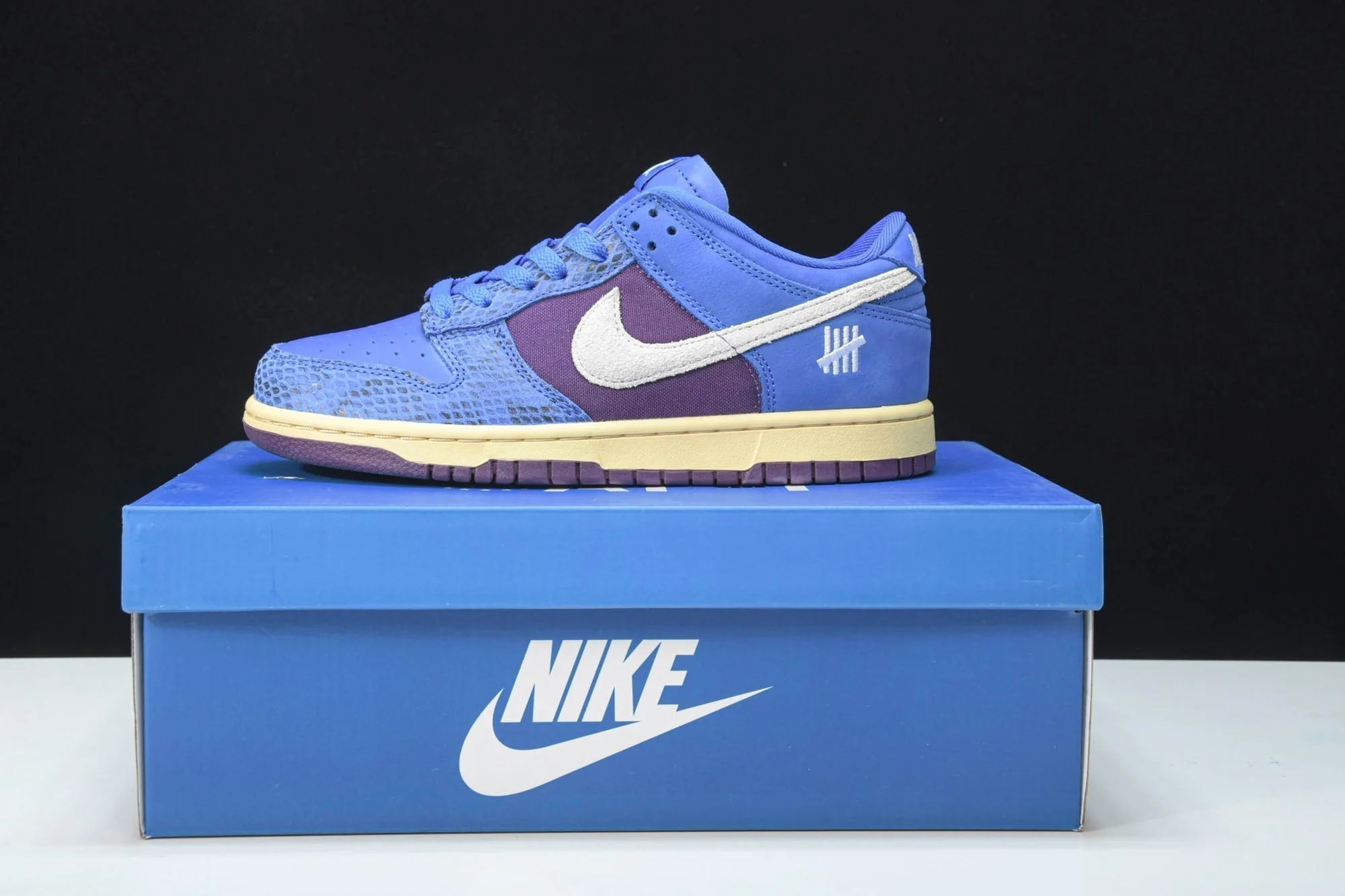 Dnk Low 'Undefeated 5 On It'