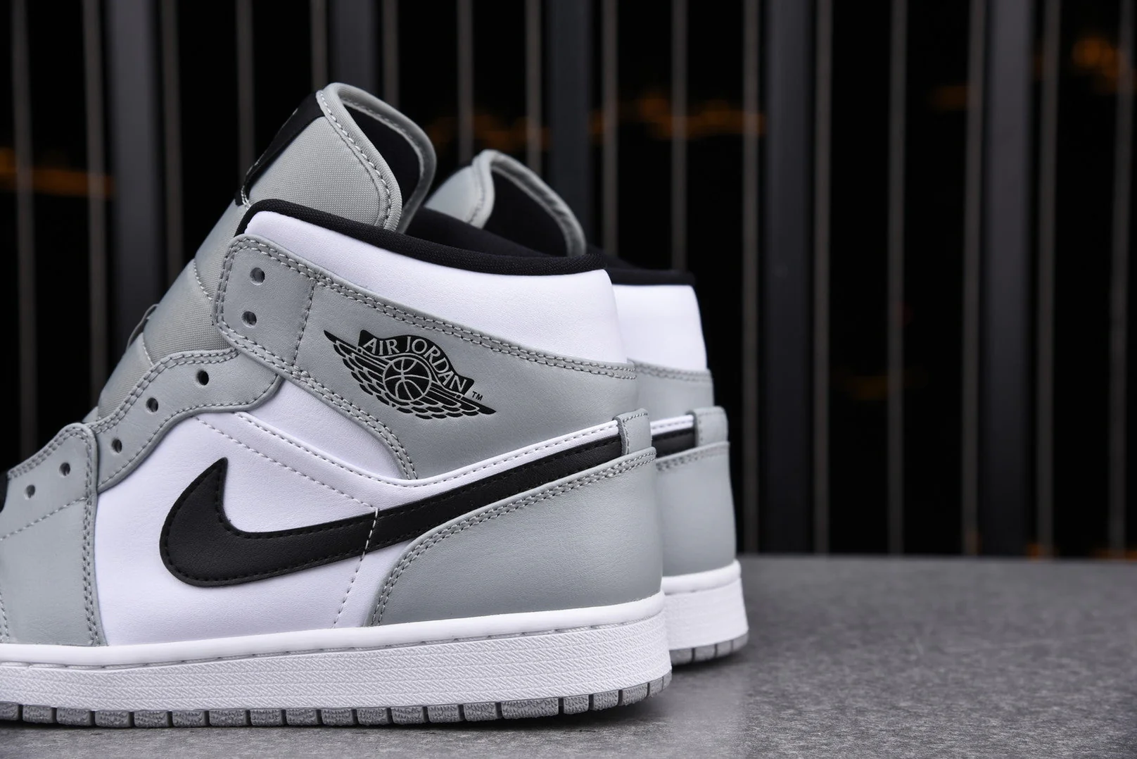 AJ1 Mid 'Smoke Grey'