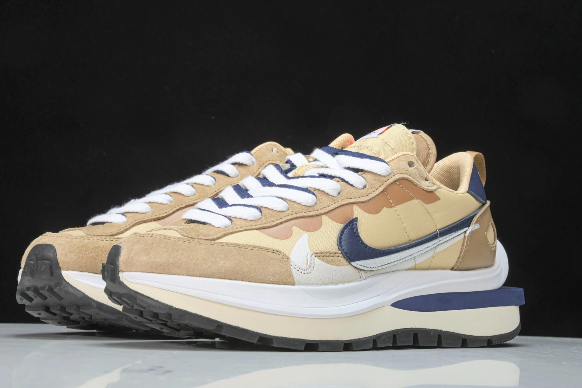 Sacai VaporWaffle 'Sesame'