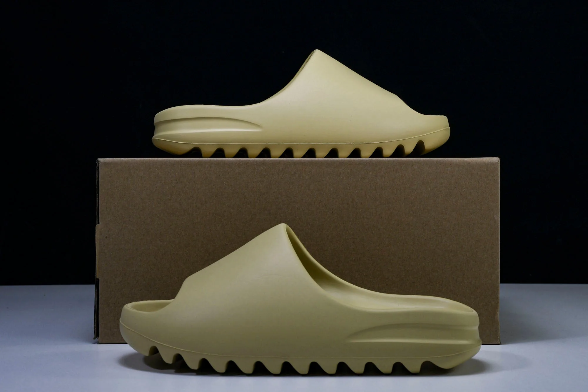 Yzy Slide 'Desert Sand'