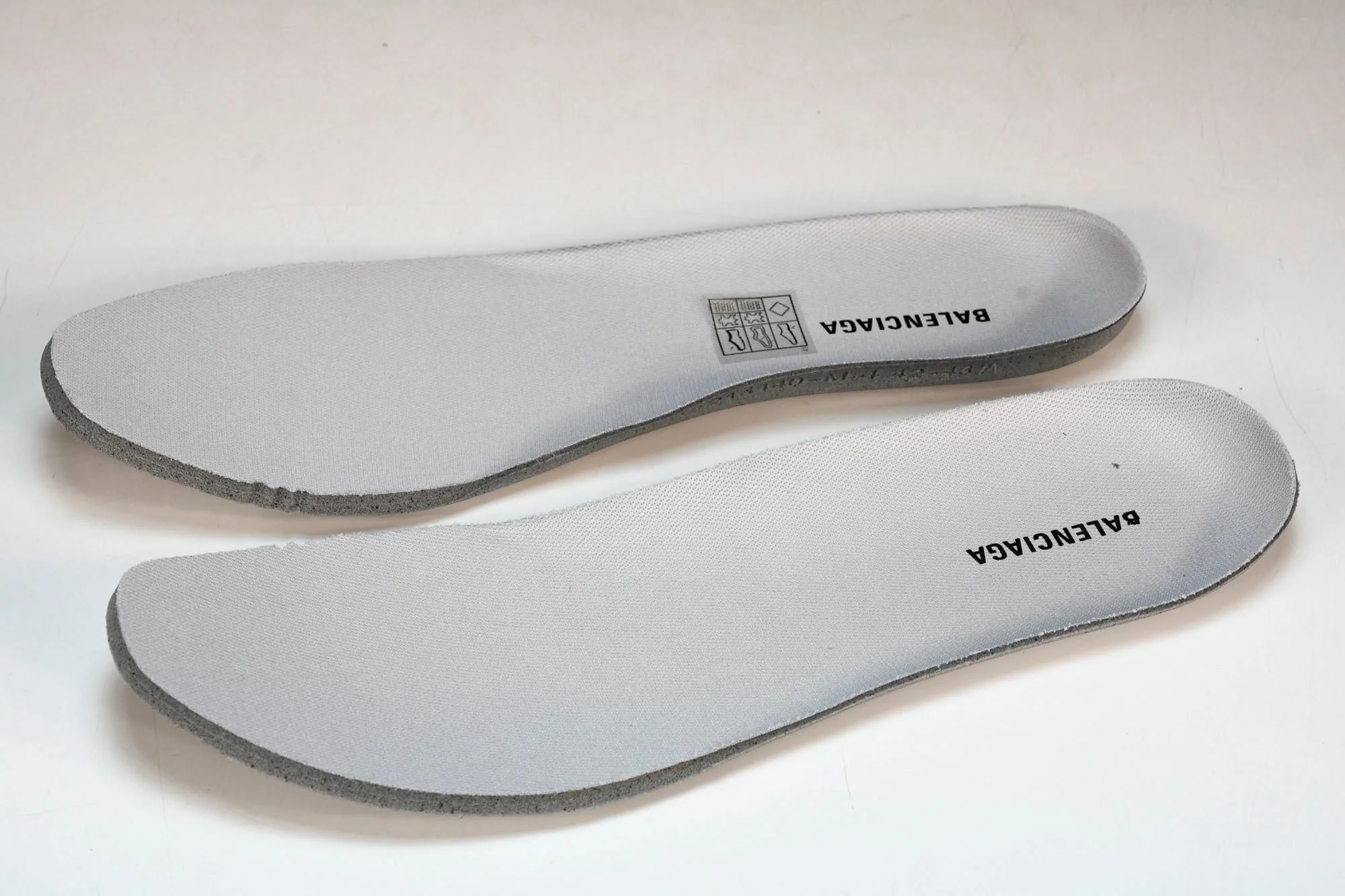 Runner 'White Black Grey'