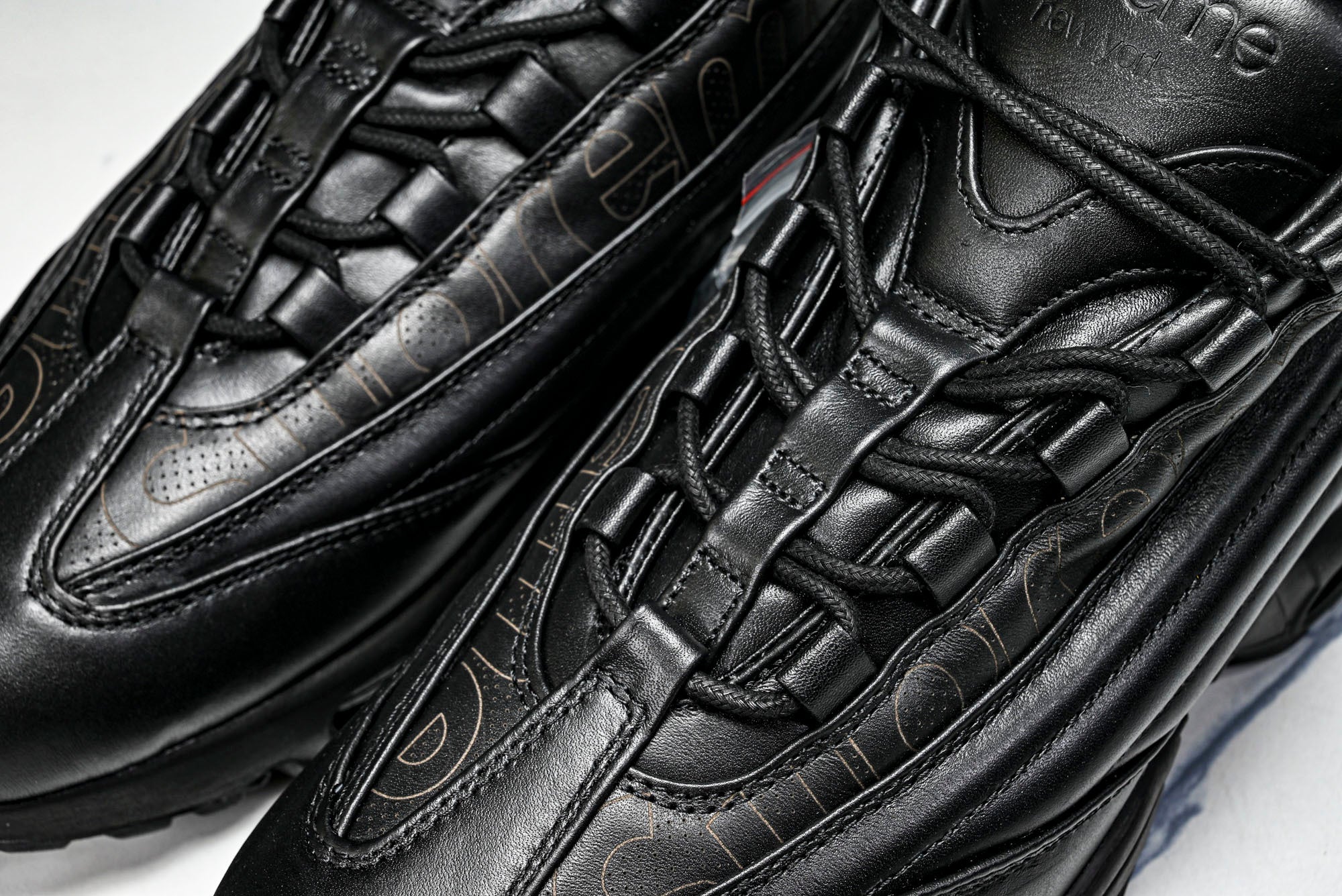 Supreme x AM95 Lux 'Black'