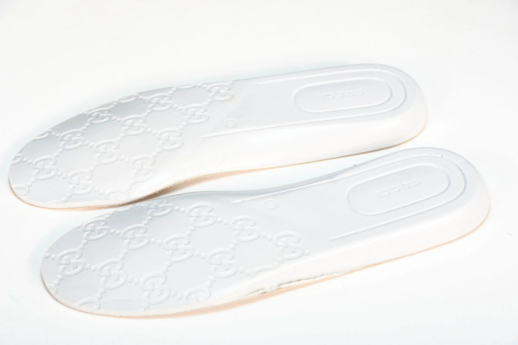 Guссi Ace 'Black Bee'