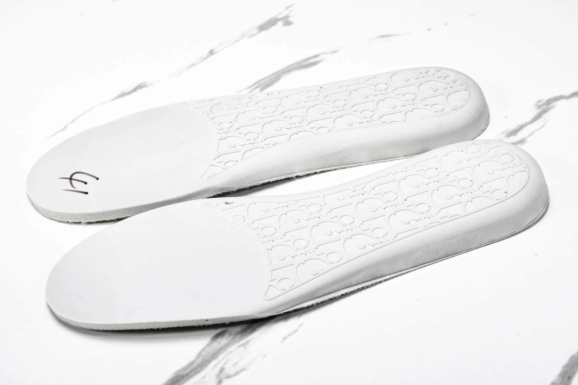 D1or B44 Blade Sneaker 'Beige'