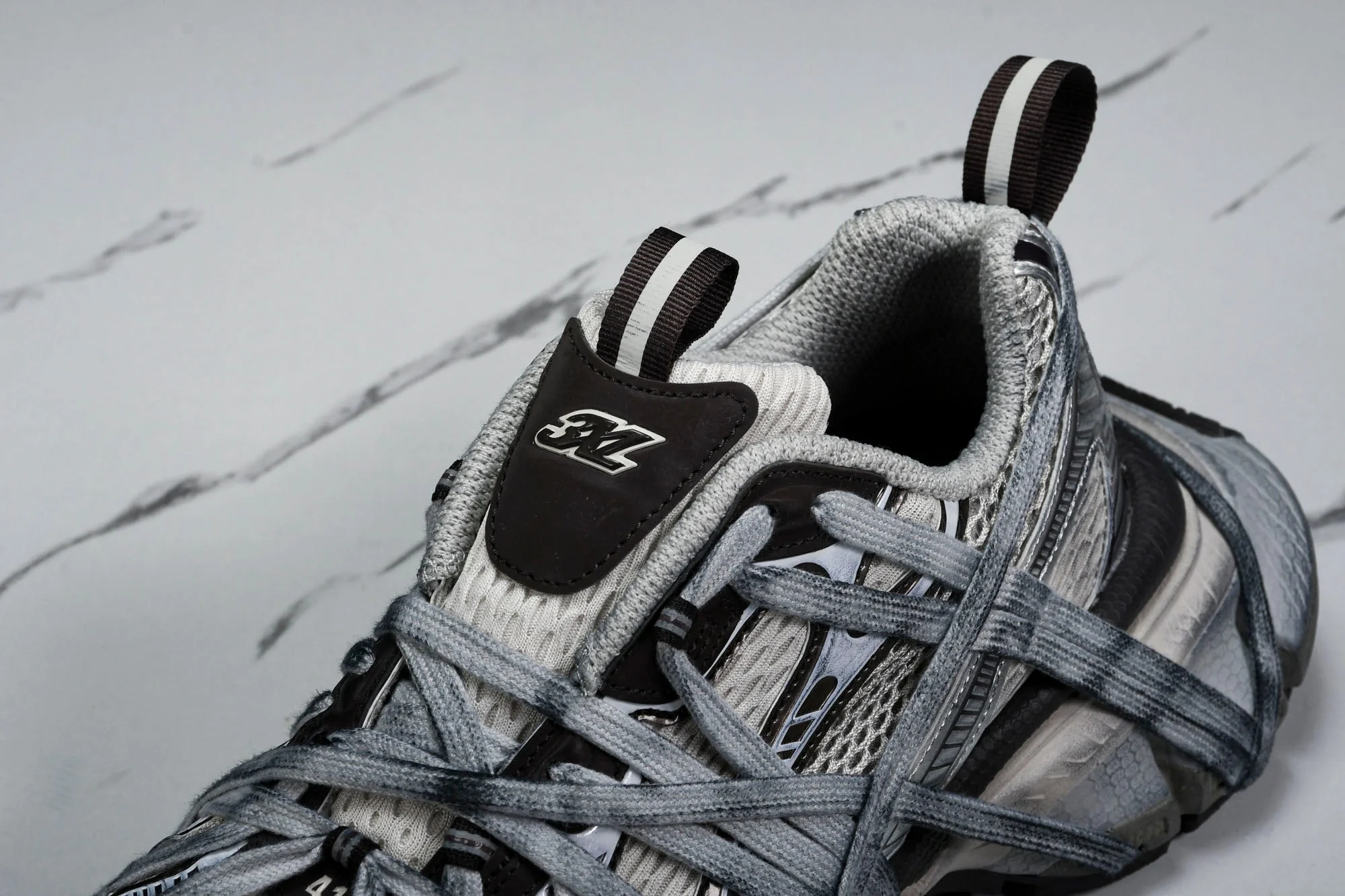 3XL Sneaker Extreme Lace 'Grey Brown'