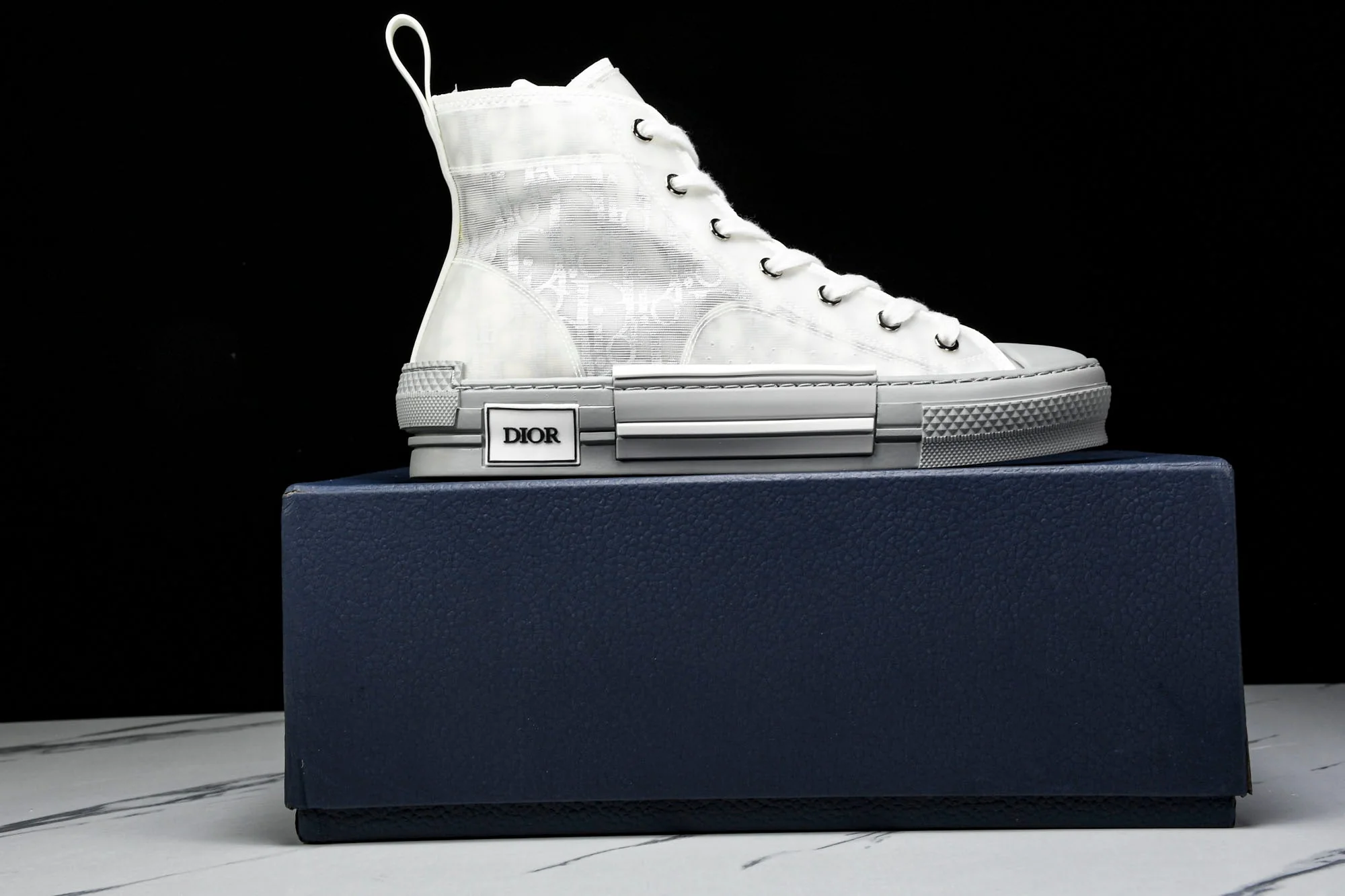 D1or B23 High 'Oblique Silver'