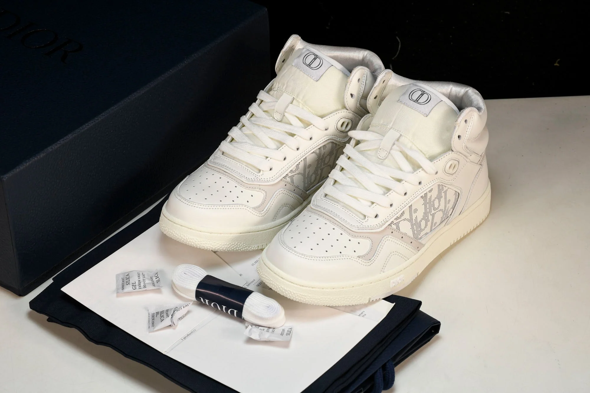 D1or B27 High Galaxy Leather 'White'