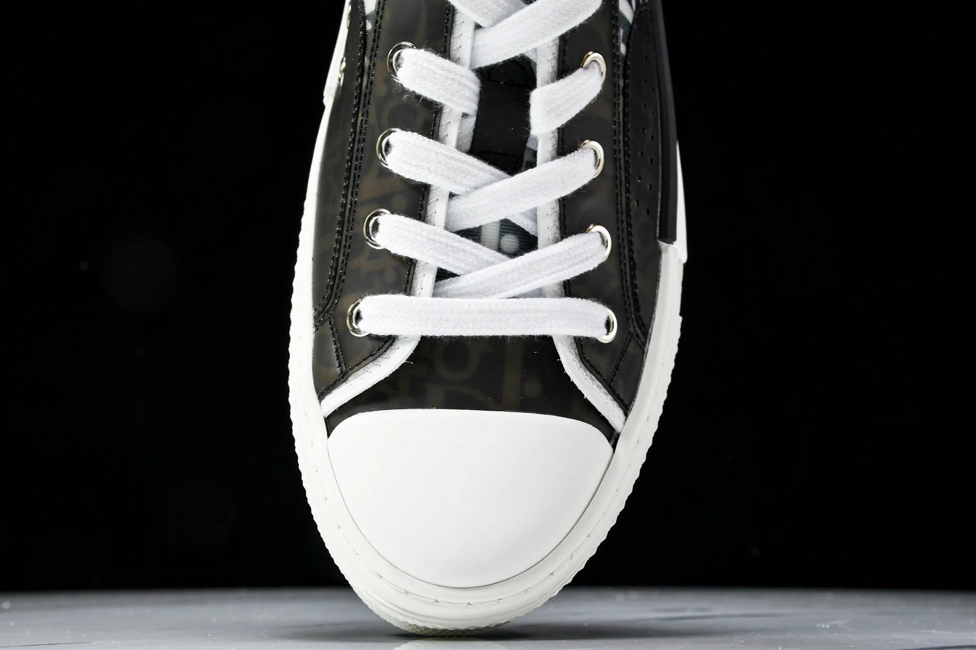 D1or B23 Low 'Oblique Black White'