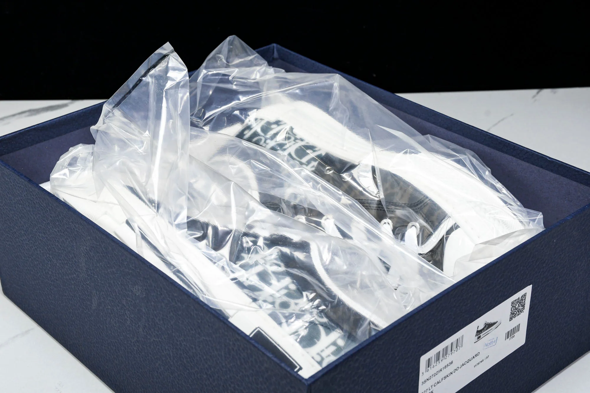 D1or B23 Low 'Oblique Black White'