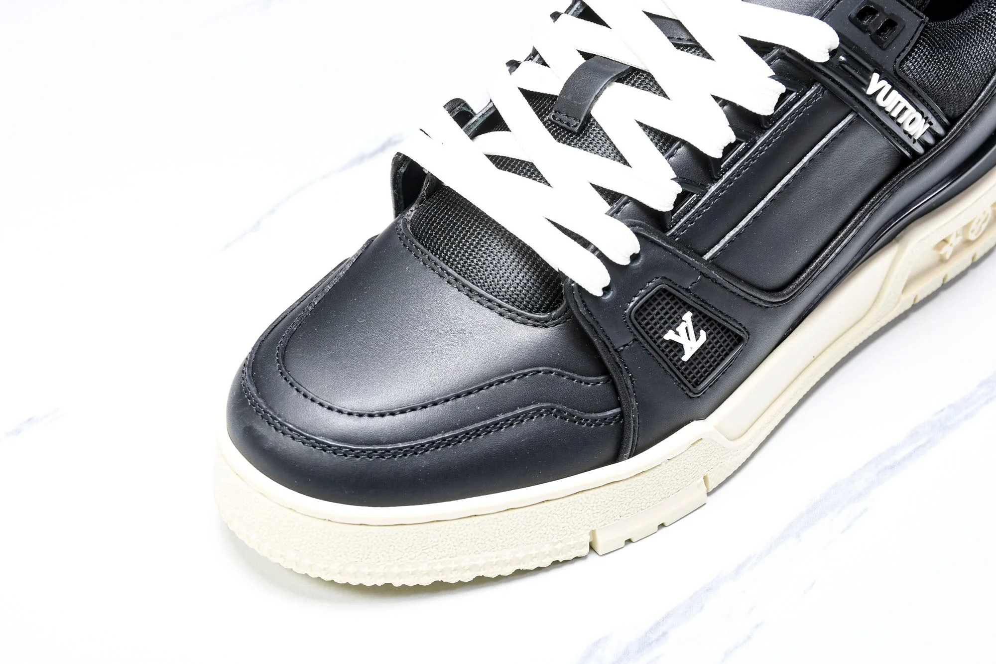 Louis Vuittоп Trainer Low 'Black'